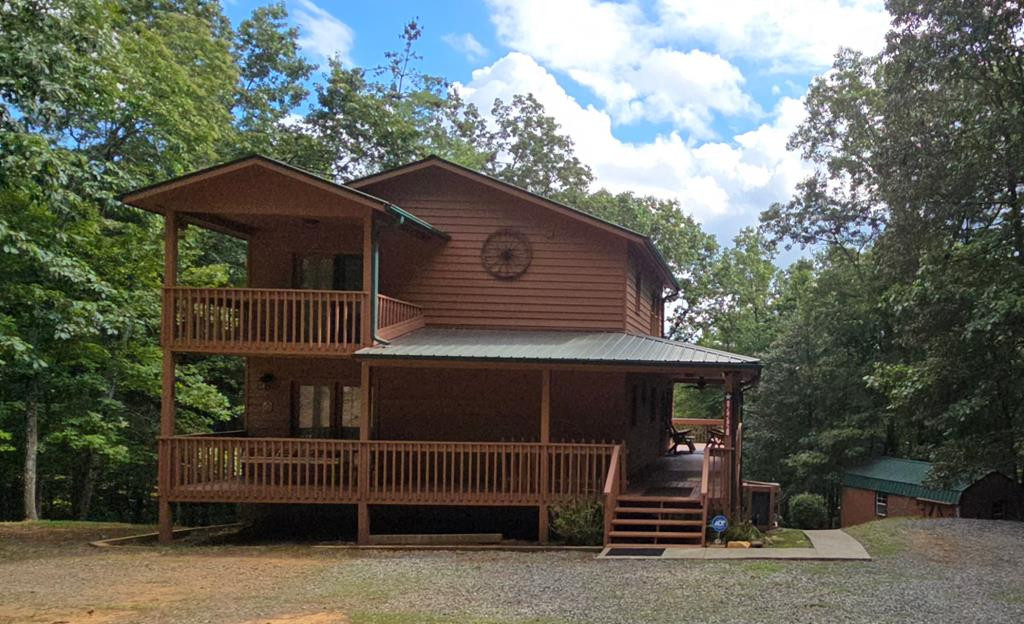 552 Leonard Lane