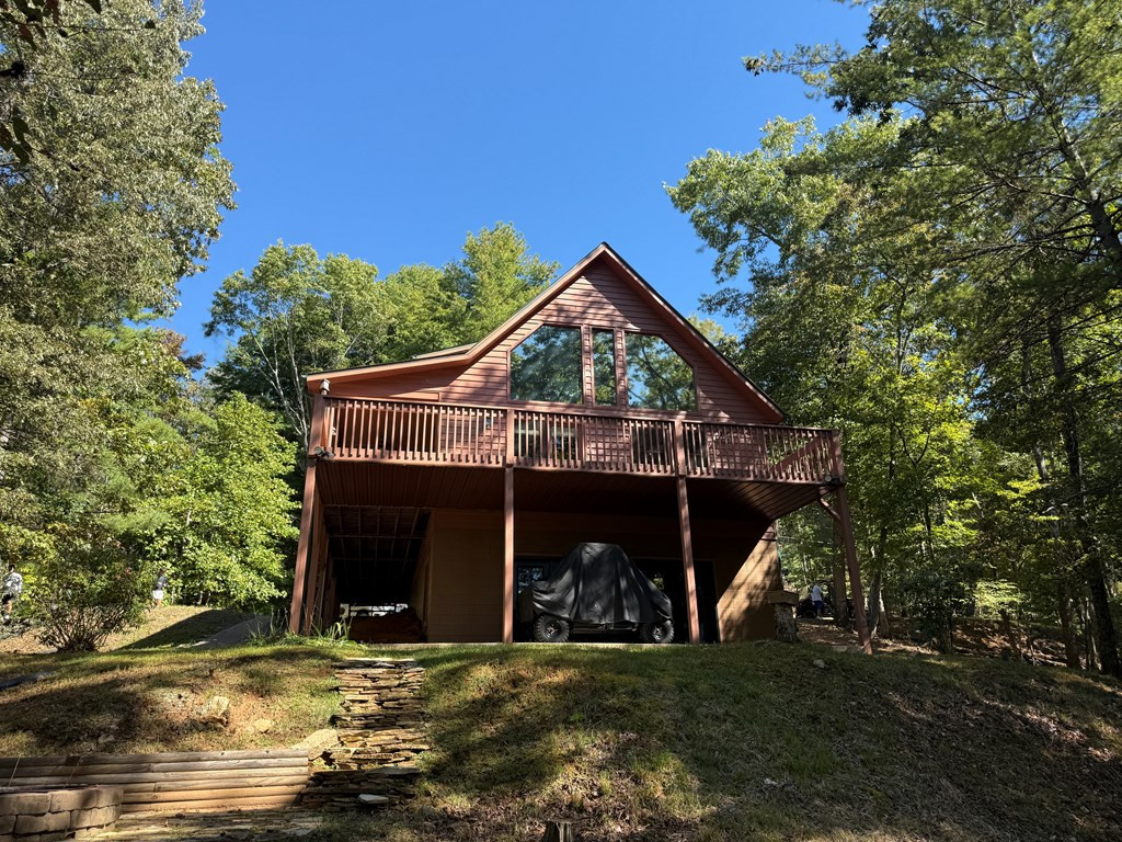 552 Leonard Lane