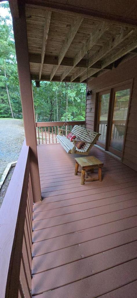 552 Leonard Lane
