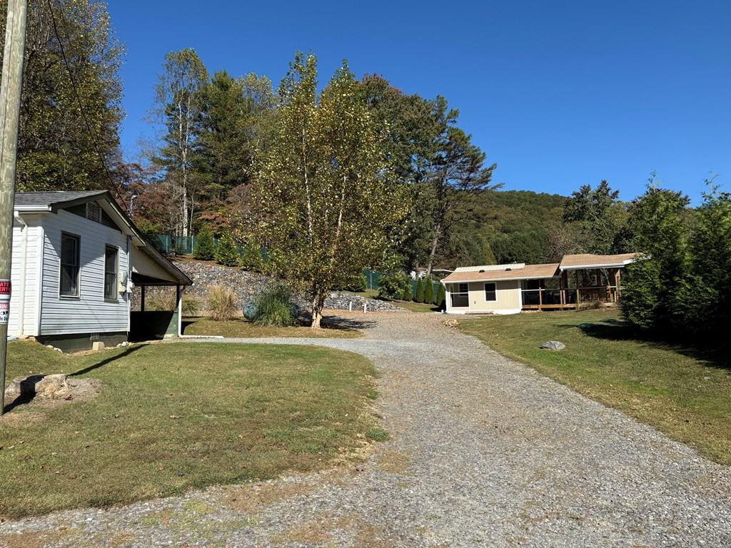 7430 Highway 294