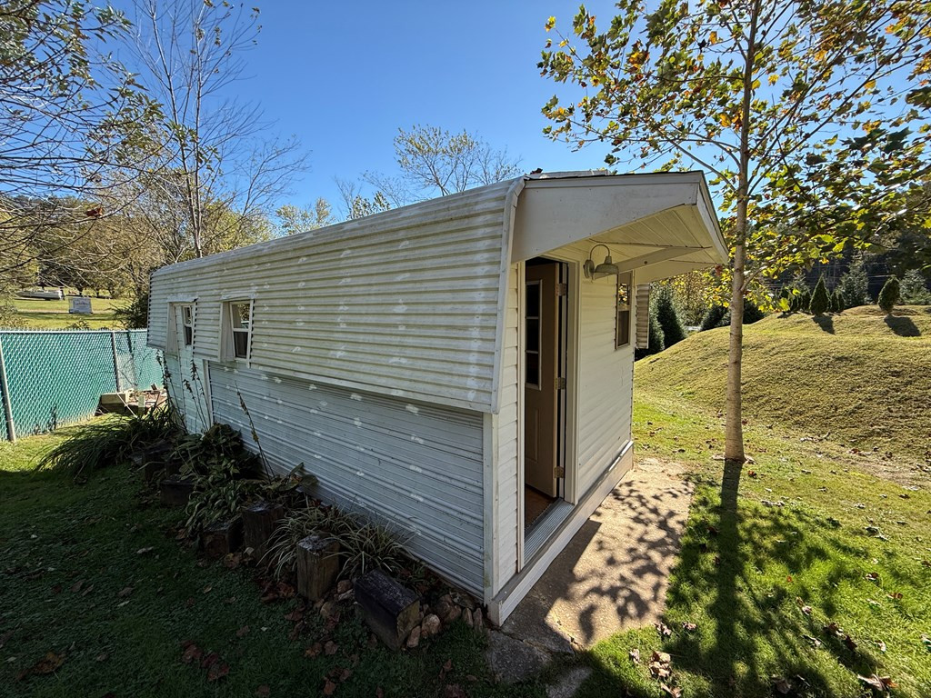 7430 Highway 294