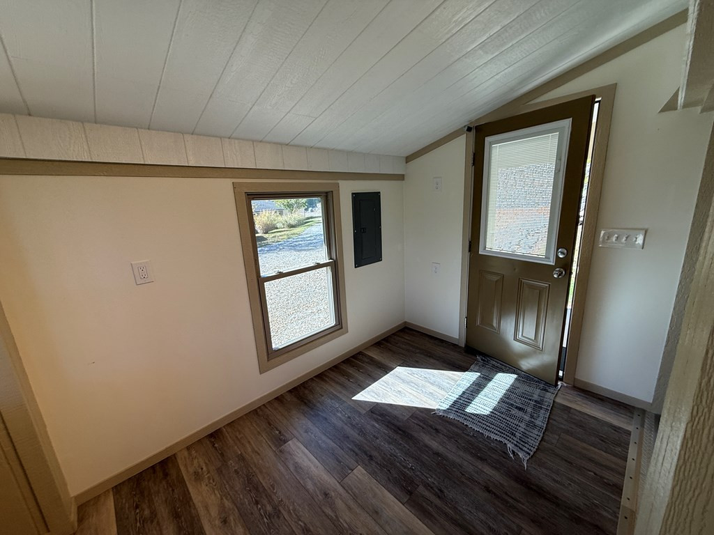 7430 Highway 294