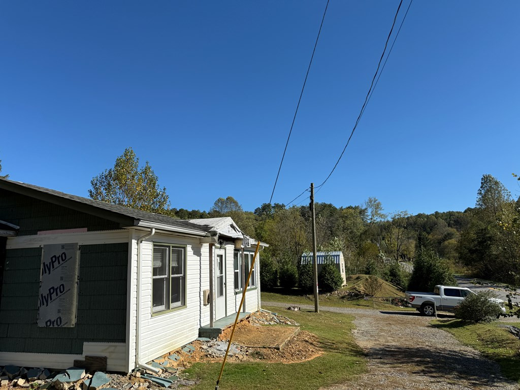 7430 Highway 294