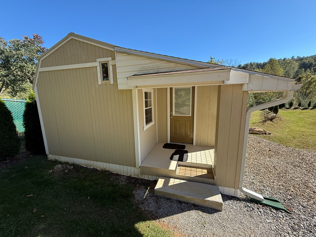 7430 Highway 294