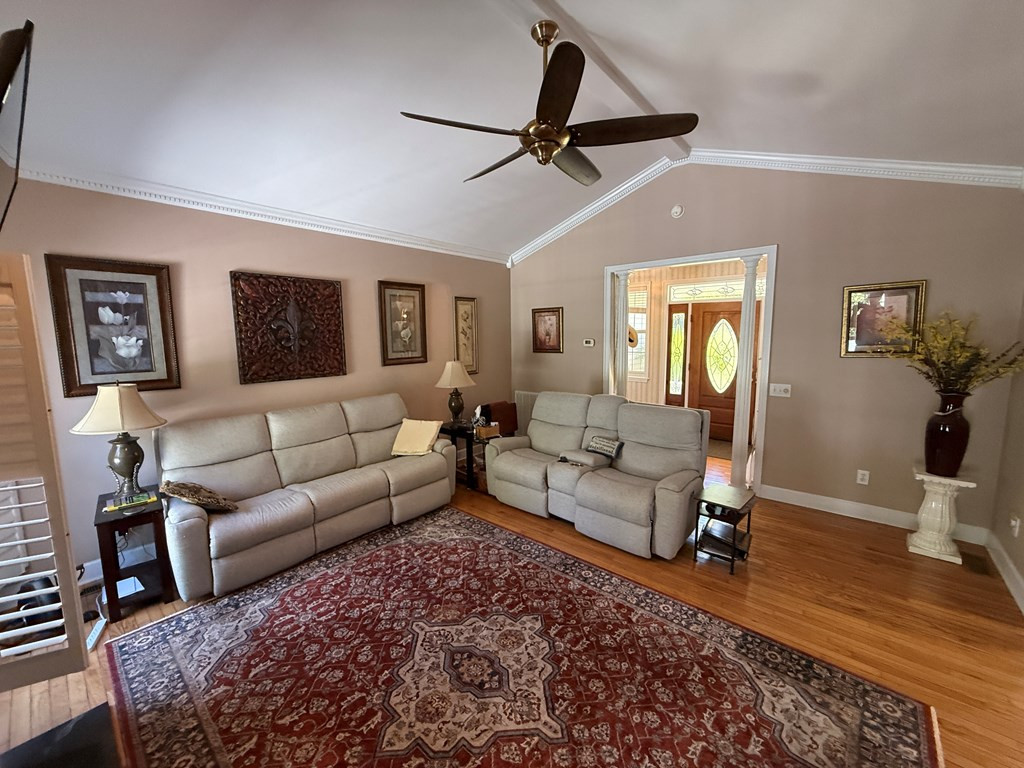 77 Settawig Trace