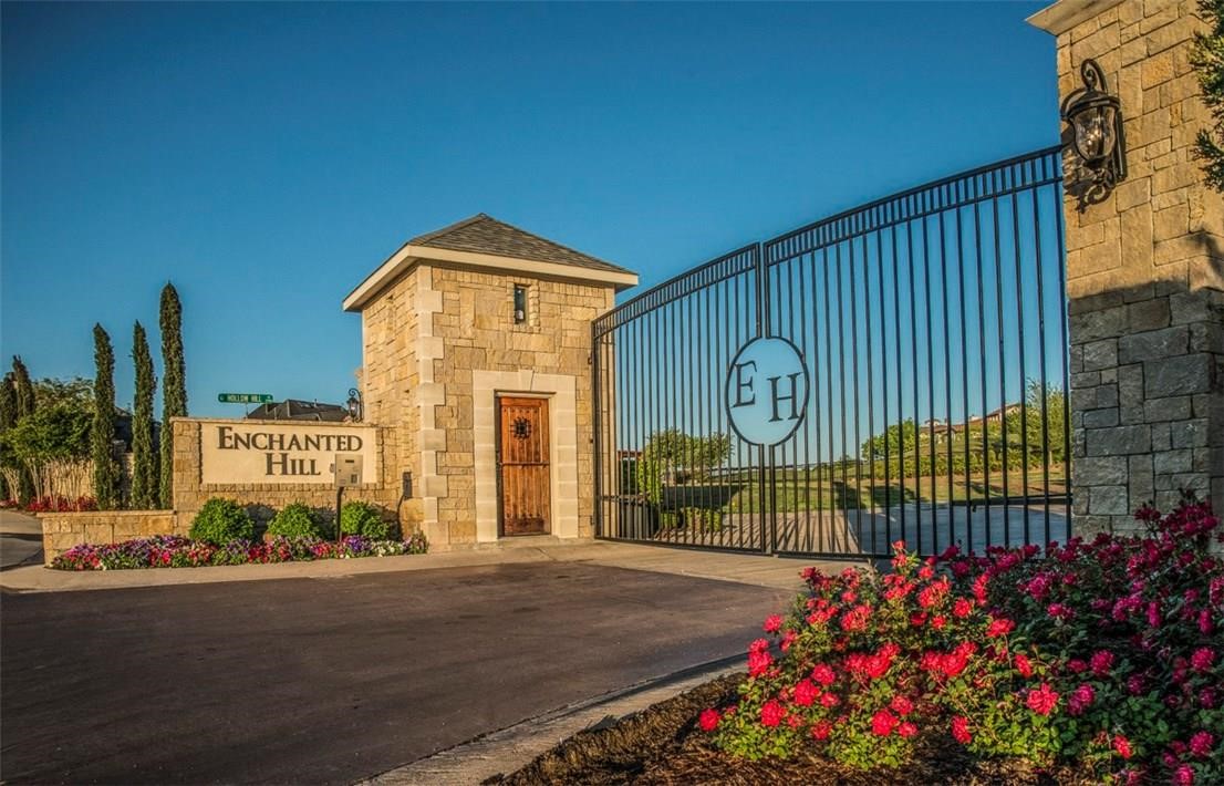 1112 Excalibur Boulevard