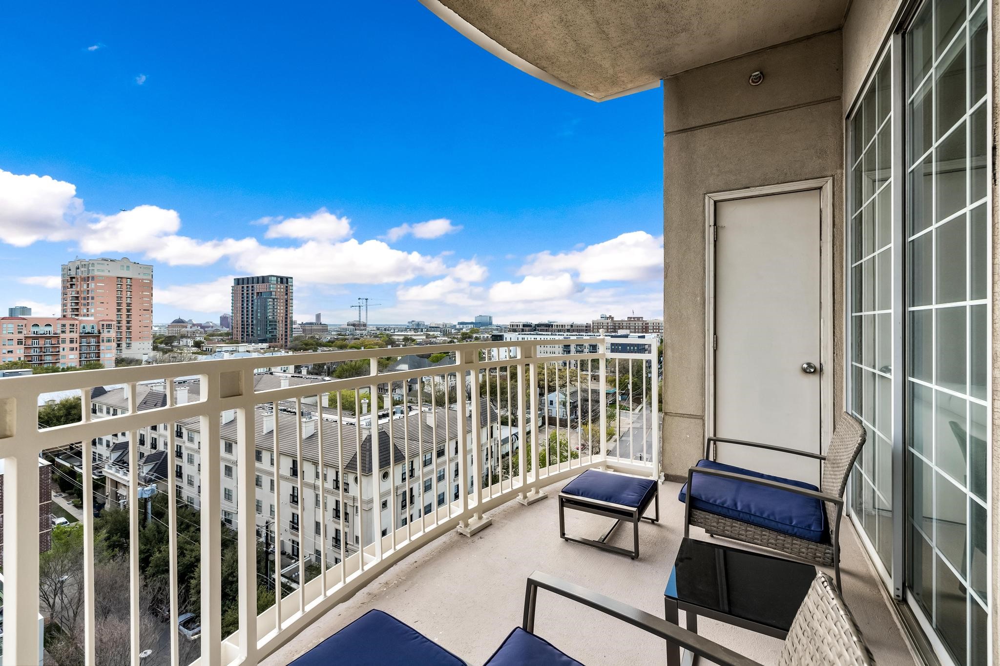 3225 Turtle Creek Boulevard Unit: 1024