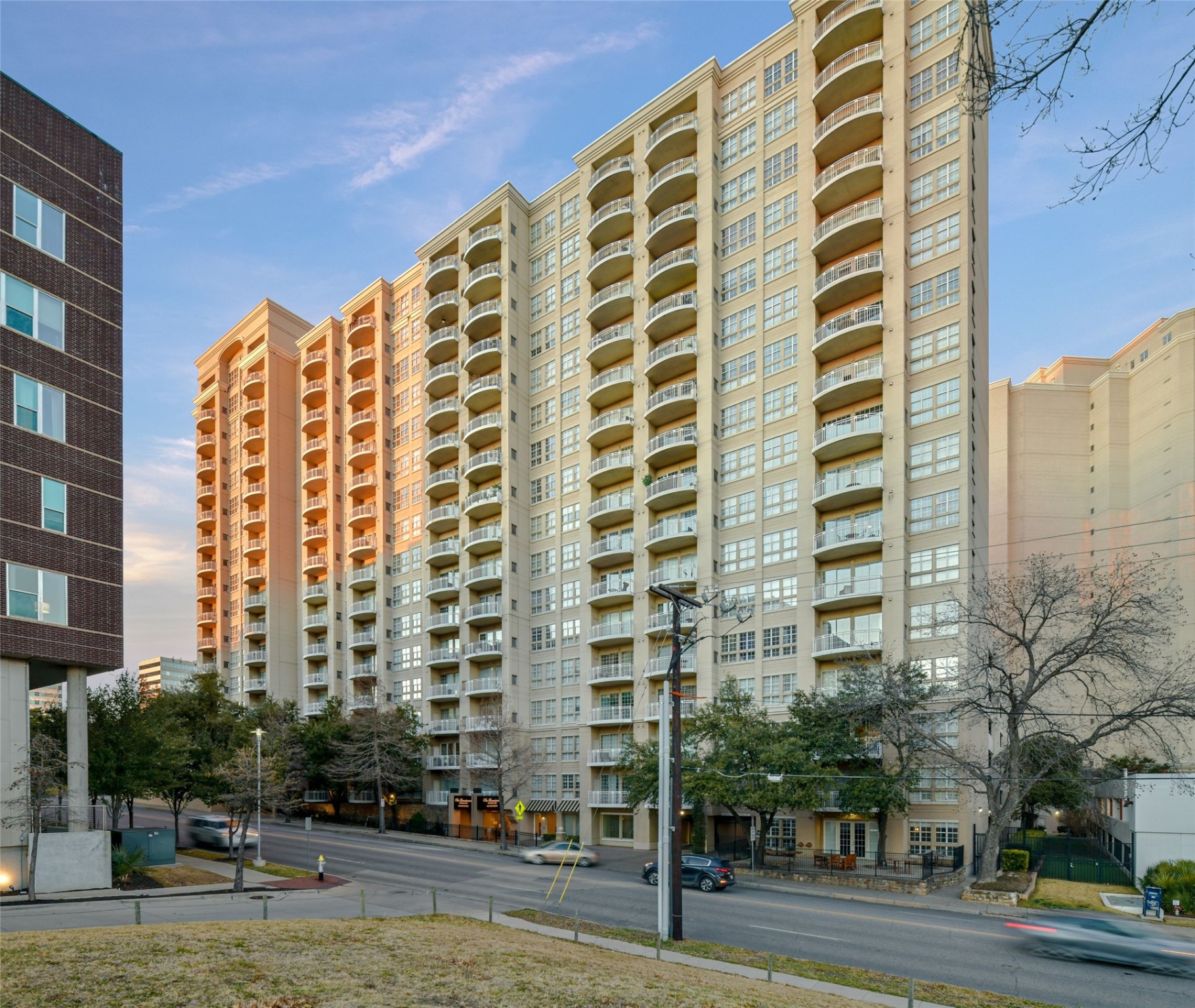 3225 Turtle Creek Boulevard Unit: 1024