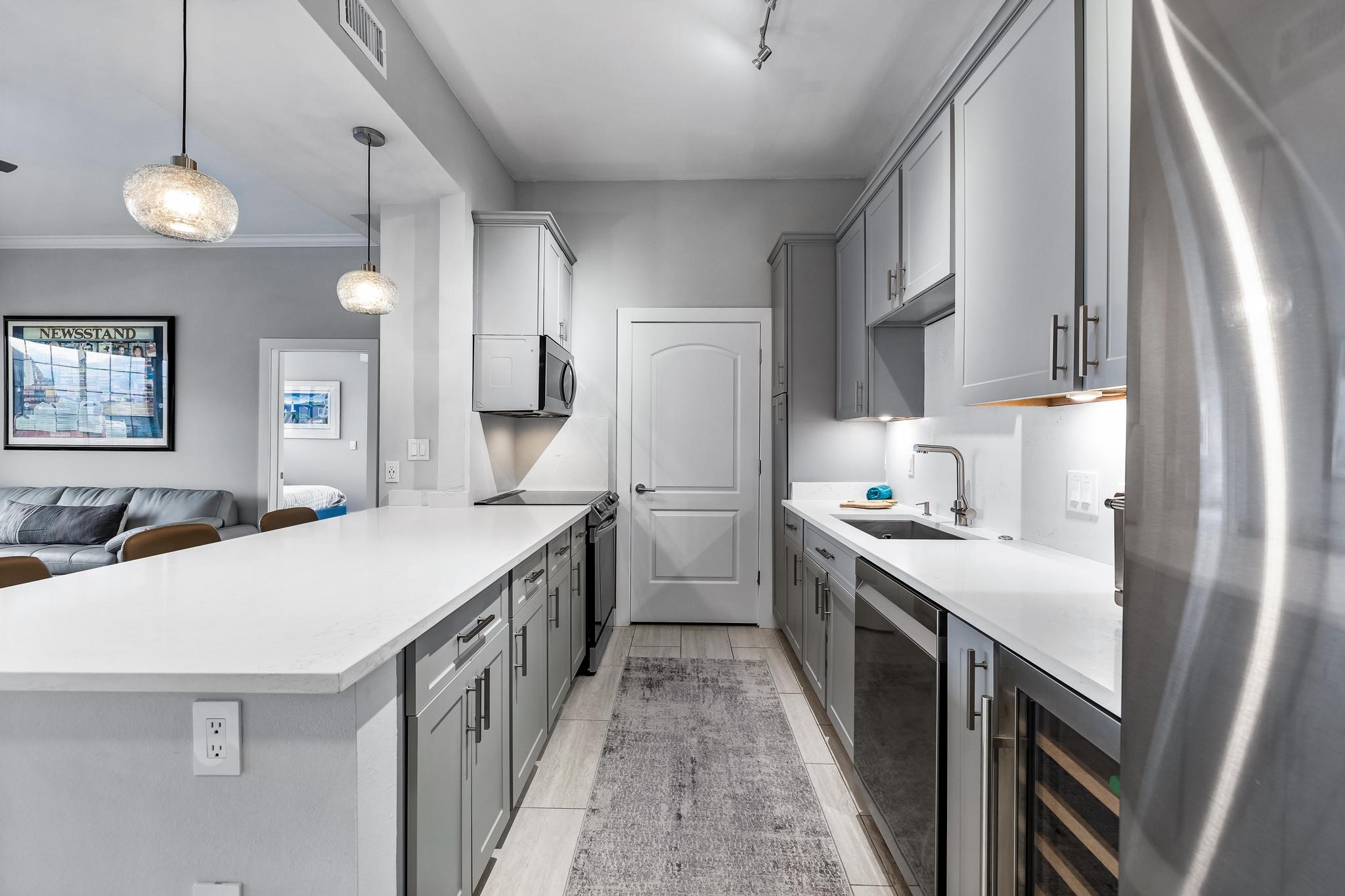 3225 Turtle Creek Boulevard Unit: 1024