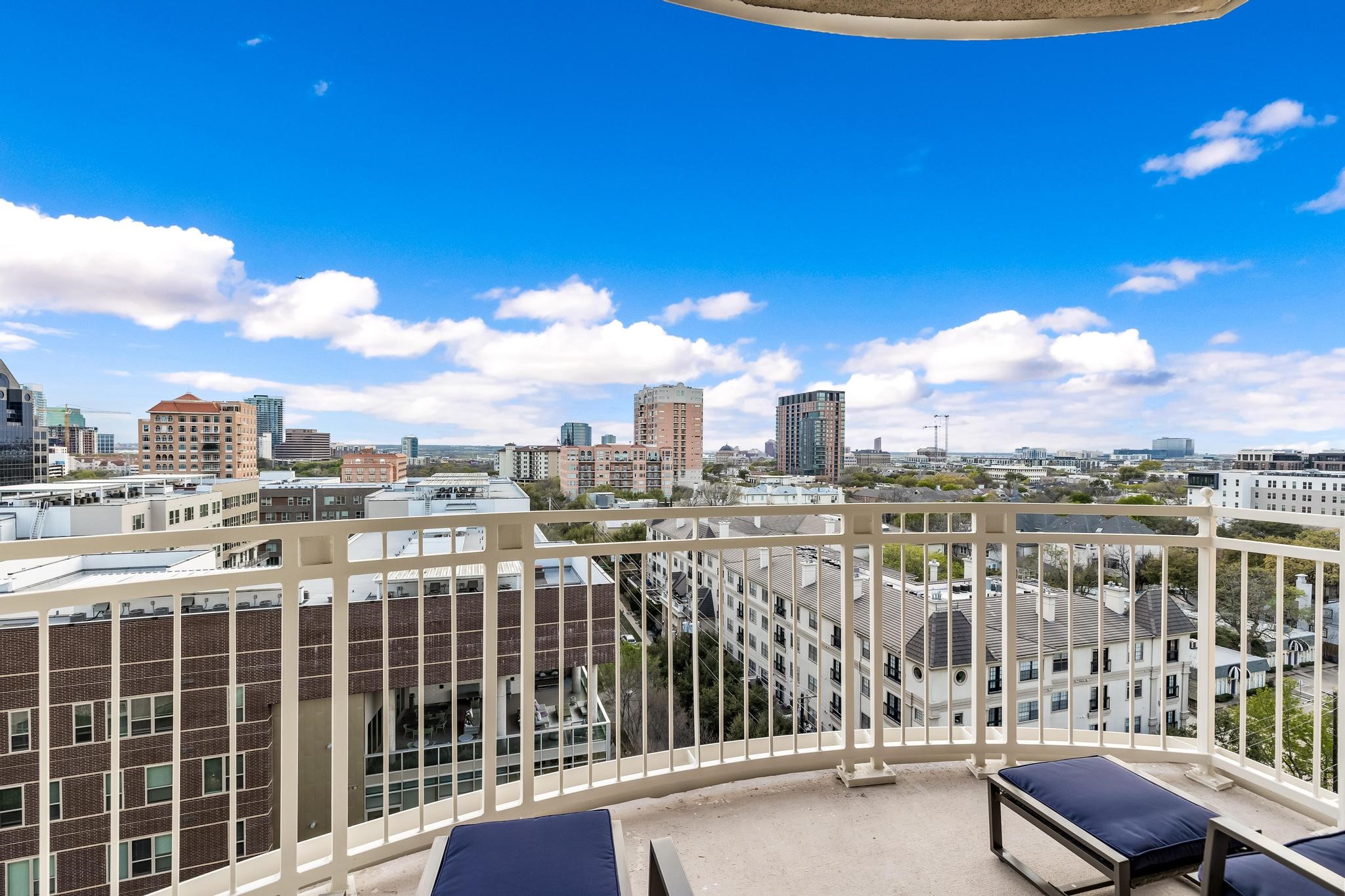 3225 Turtle Creek Boulevard Unit: 1024