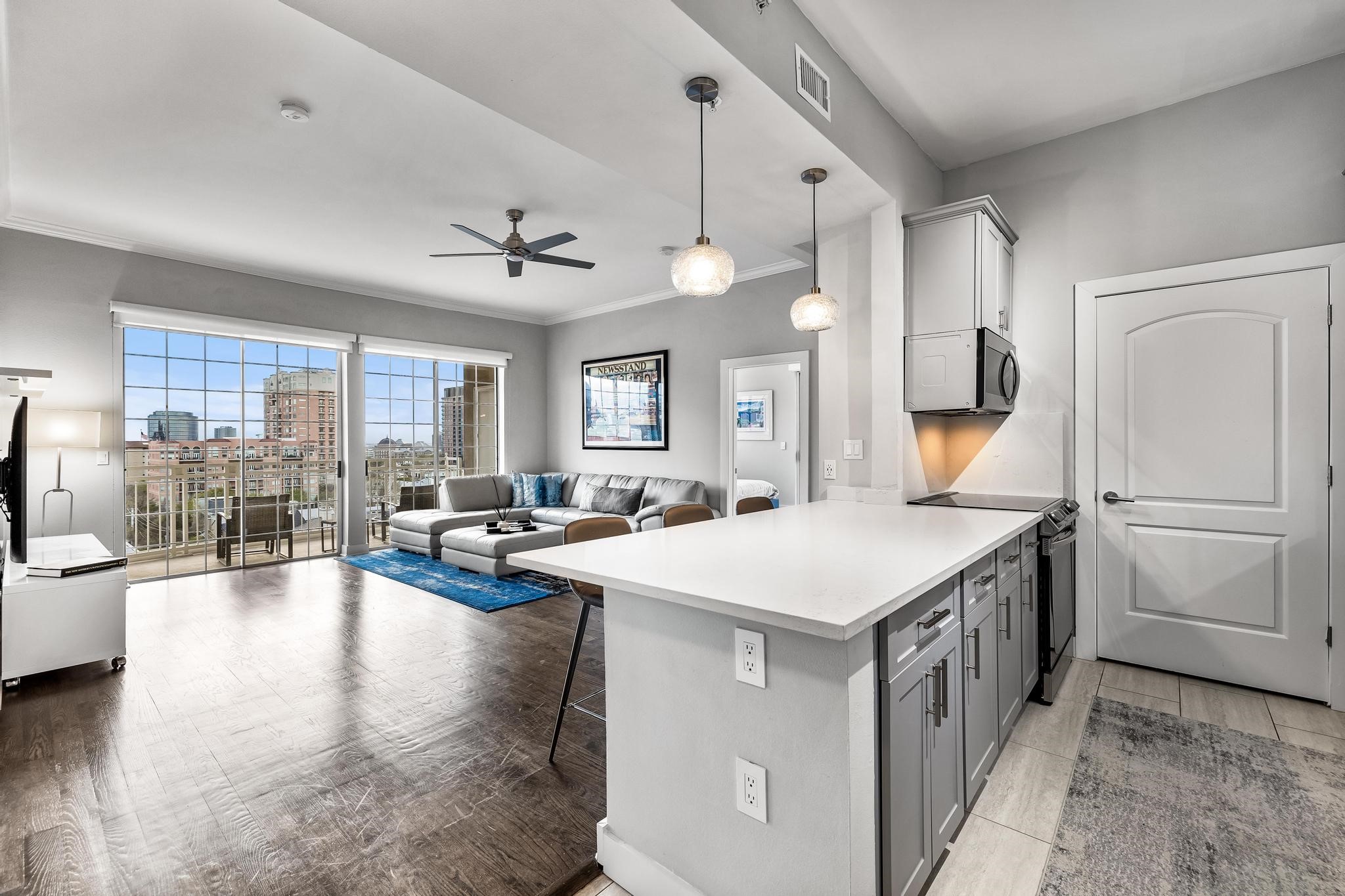 3225 Turtle Creek Boulevard Unit: 1024