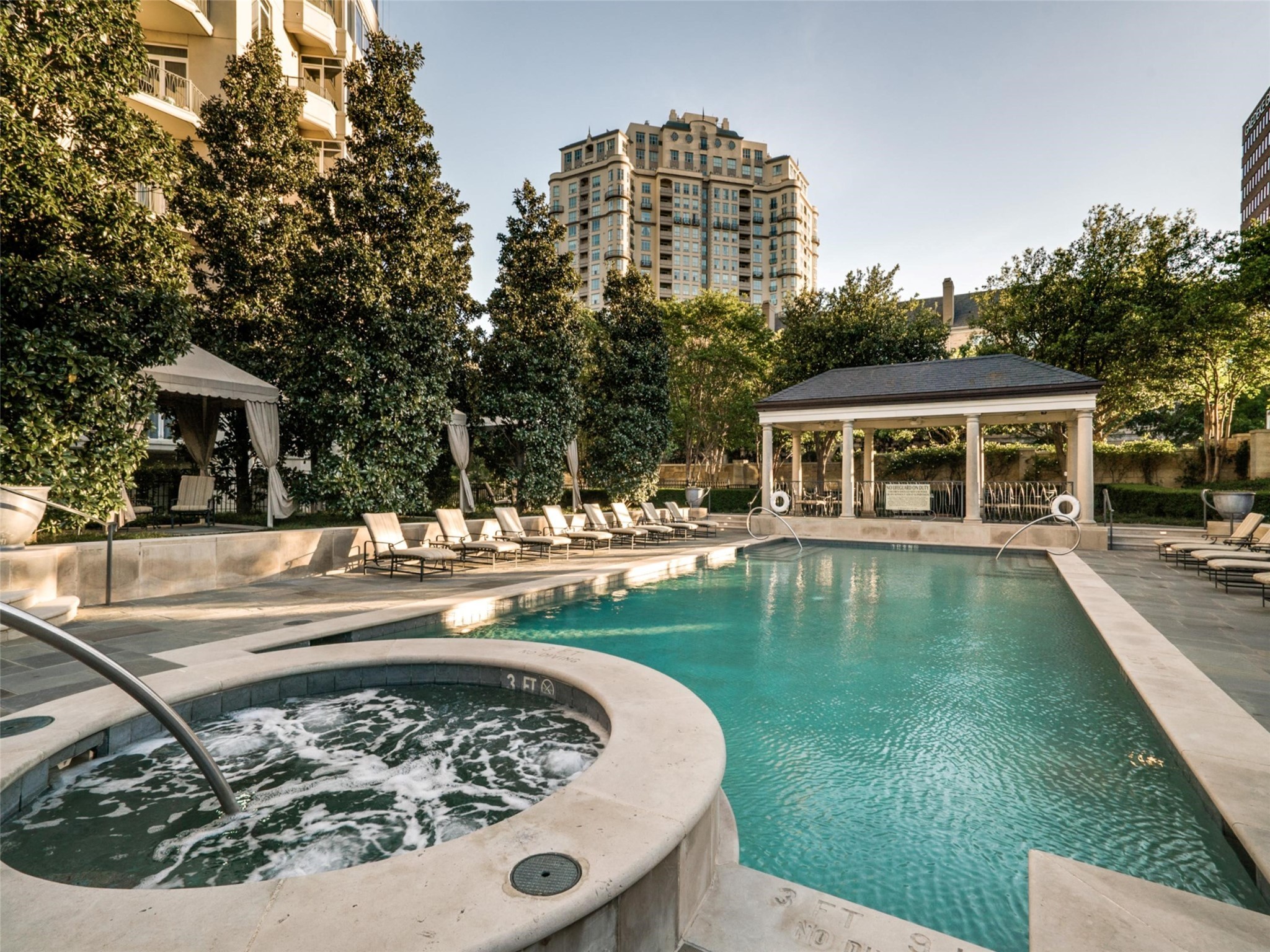 3505 Turtle Creek Boulevard Unit: 4E