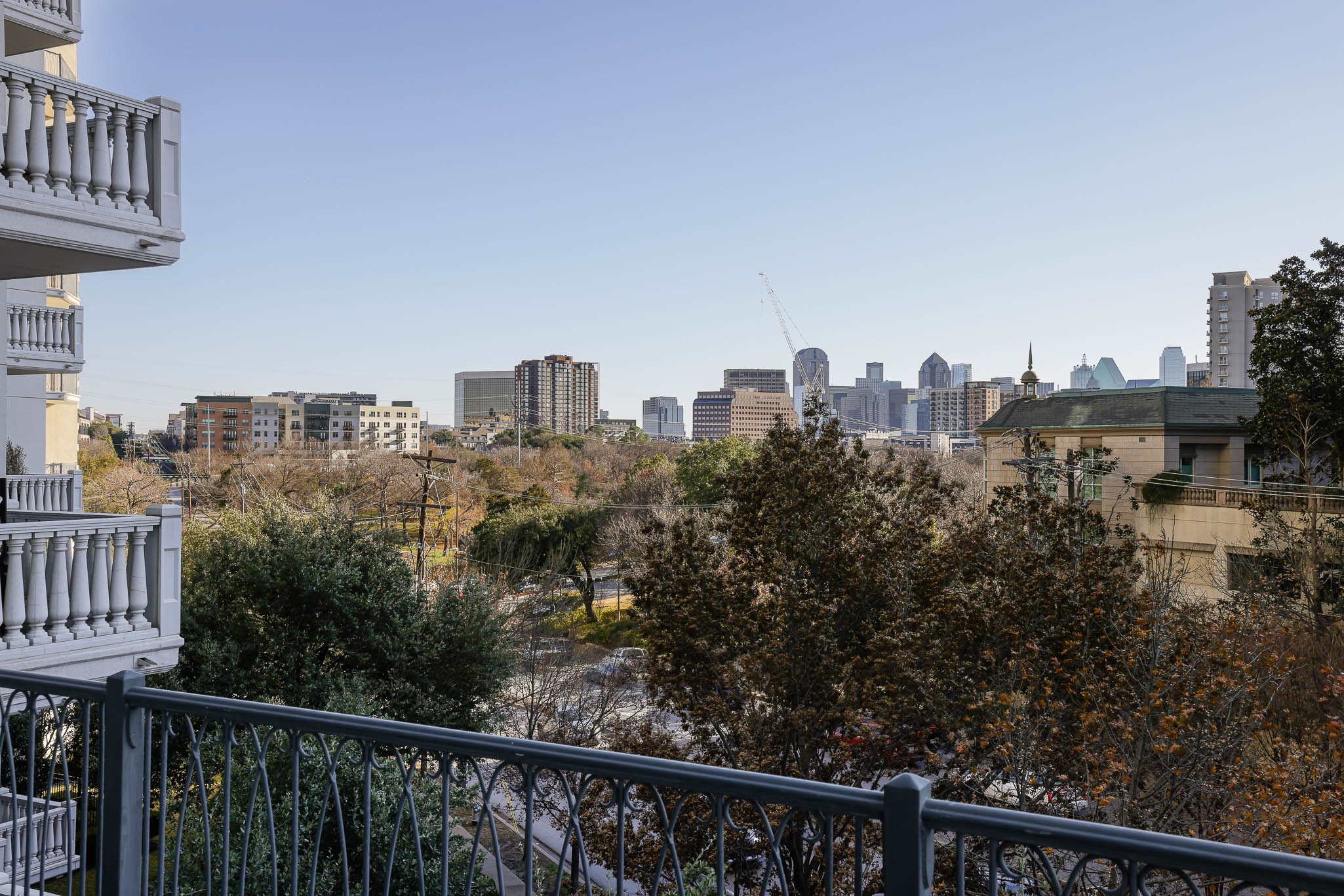 3505 Turtle Creek Boulevard Unit: 4E