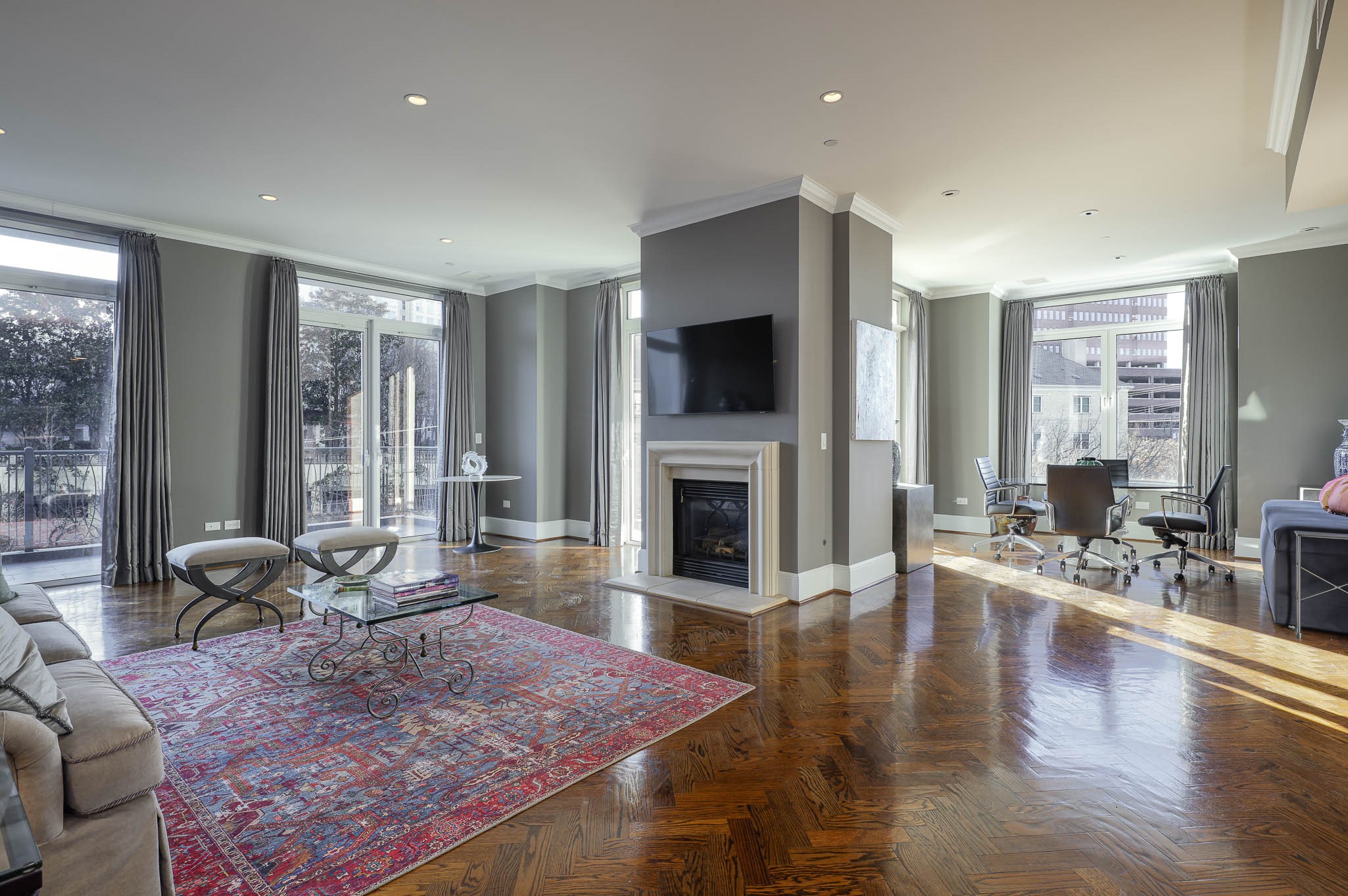 3505 Turtle Creek Boulevard Unit: 4E