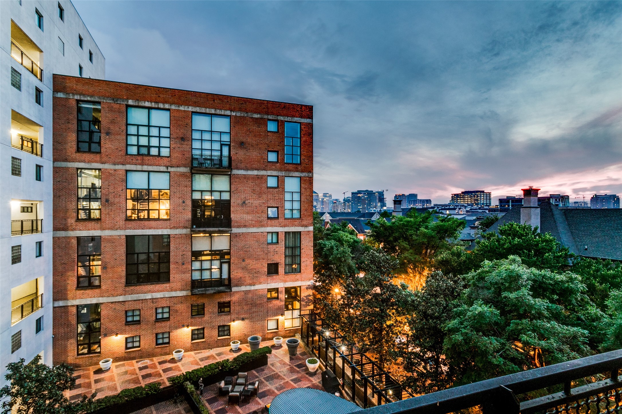 3110 Thomas Avenue 504