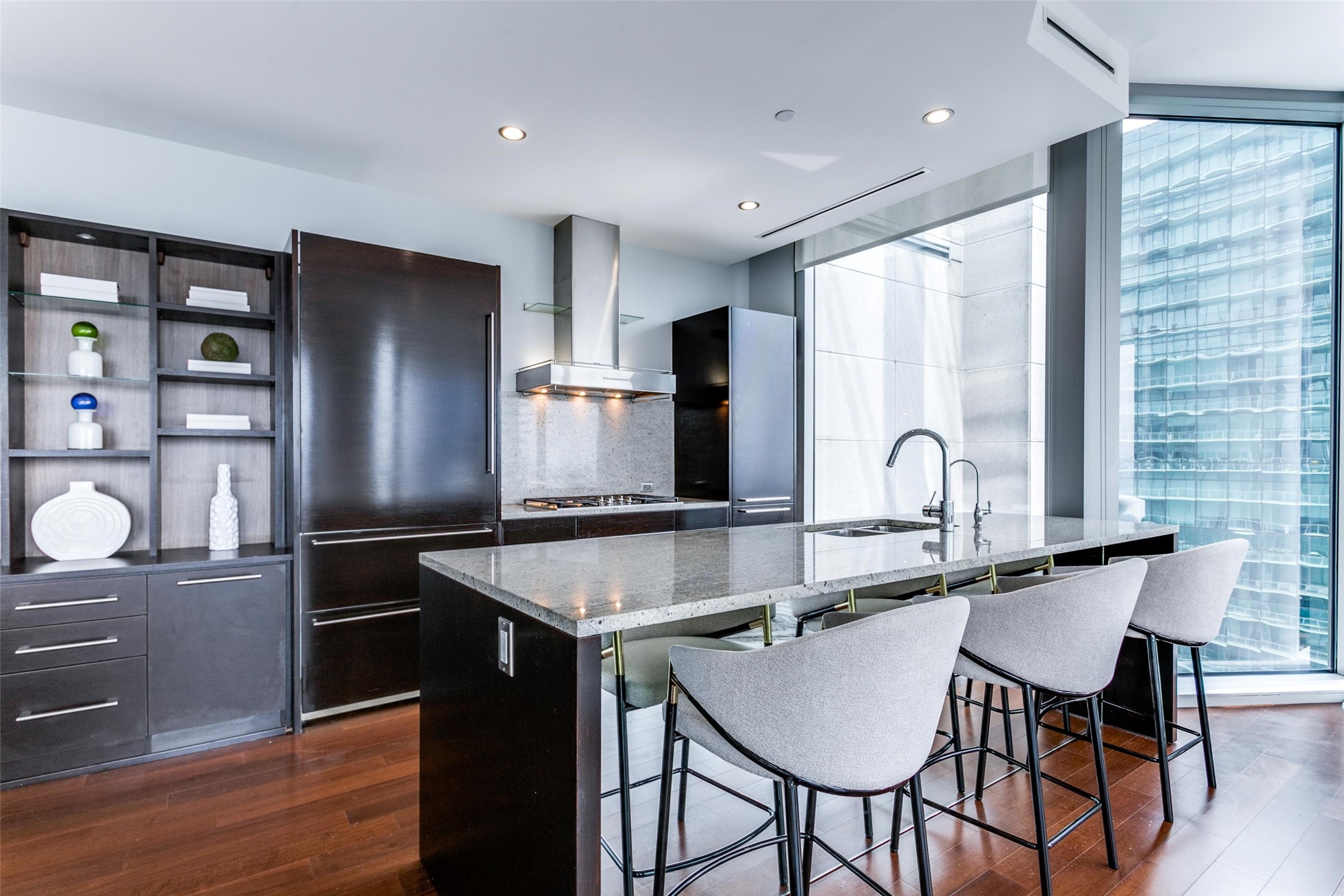 2900 Mckinnon Street 1904