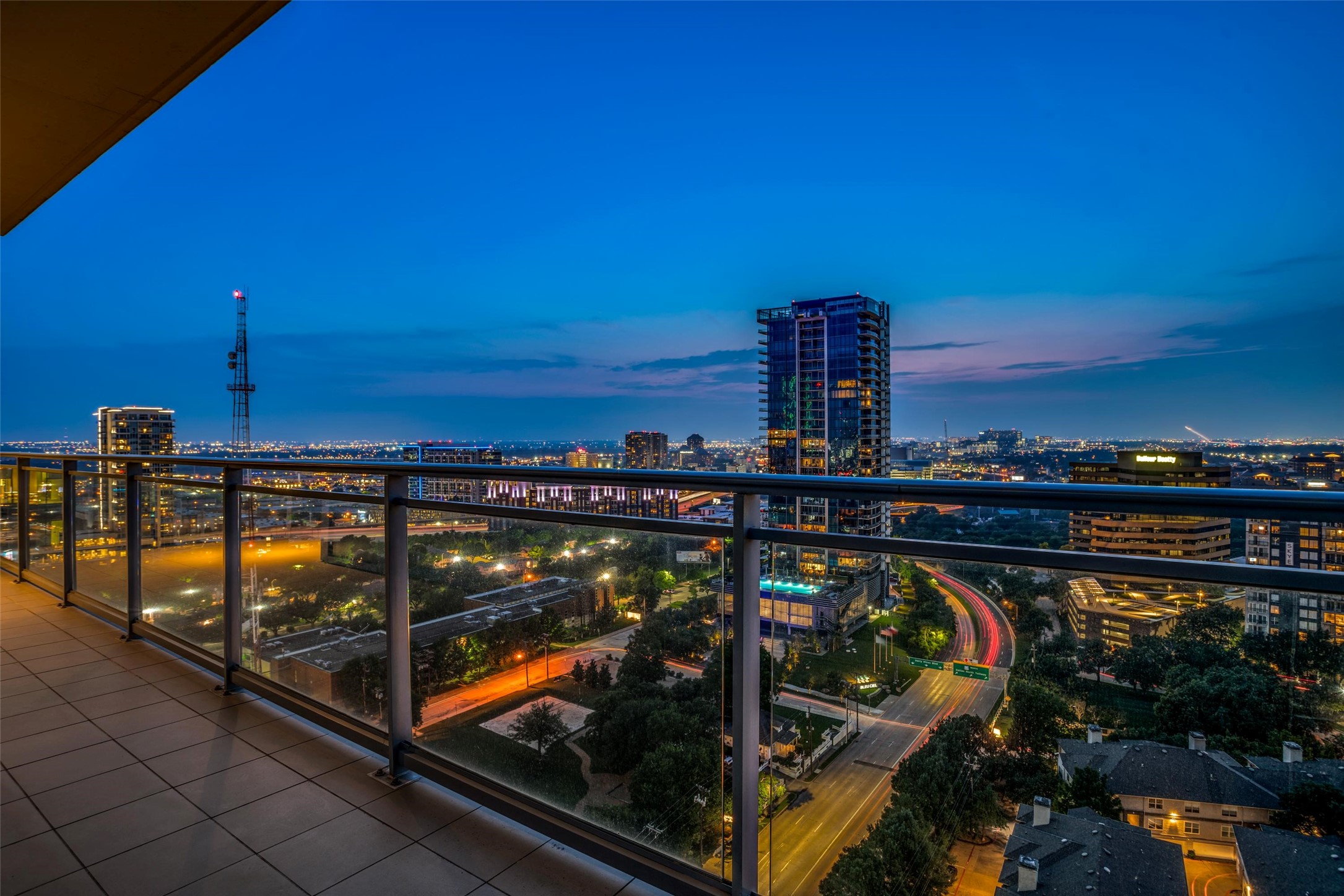 2900 Mckinnon Street 1904