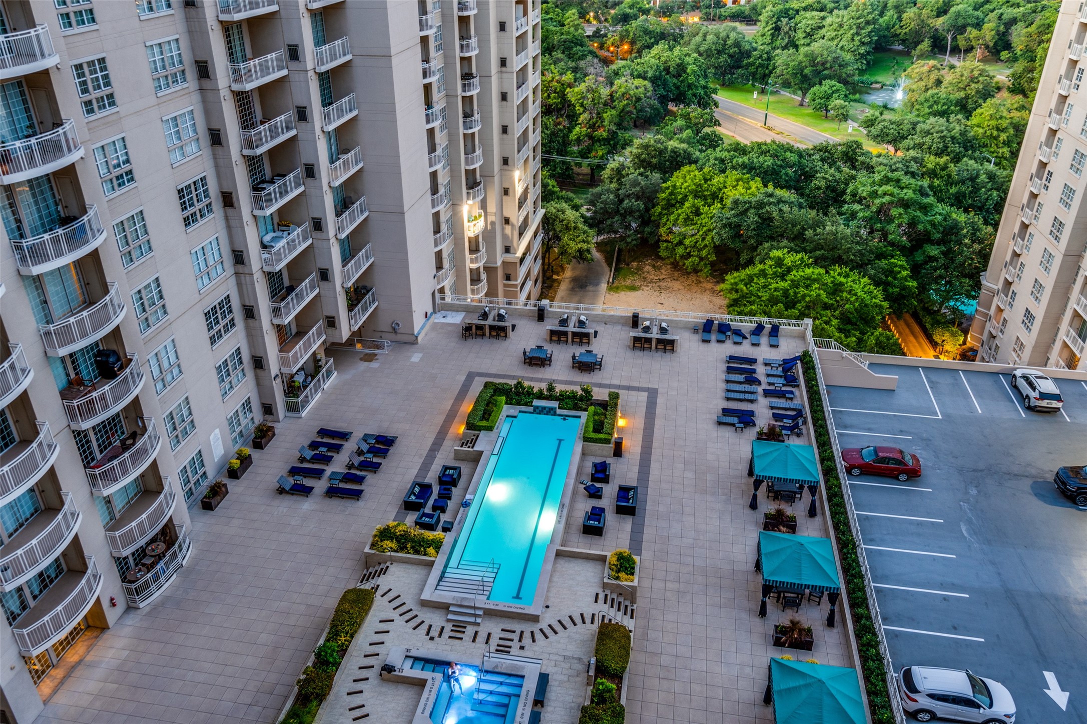 3225 Turtle Creek Boulevard 1417