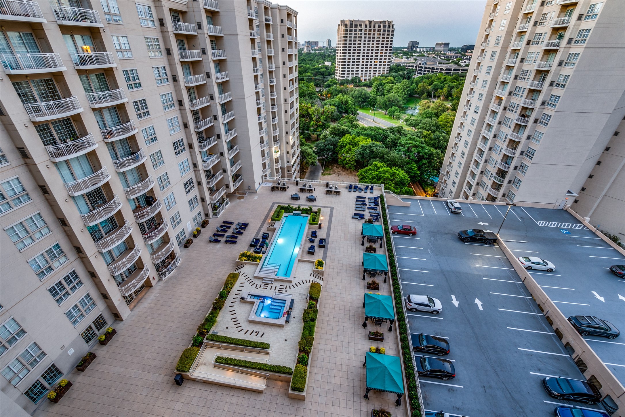 3225 Turtle Creek Boulevard 1417