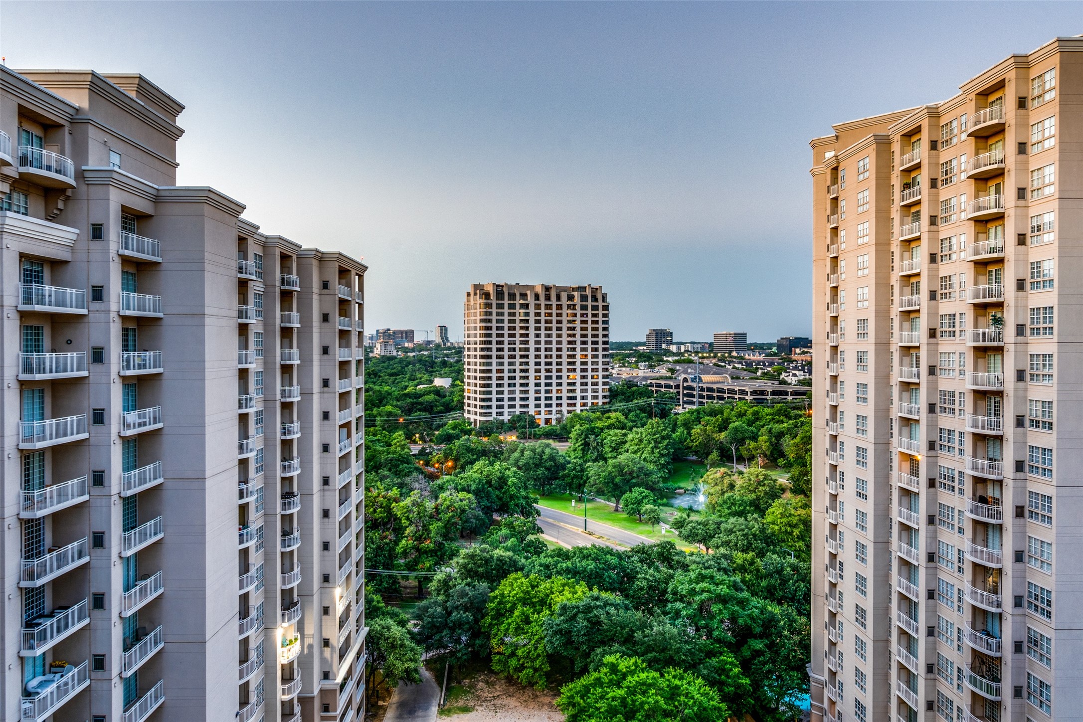 3225 Turtle Creek Boulevard 1417