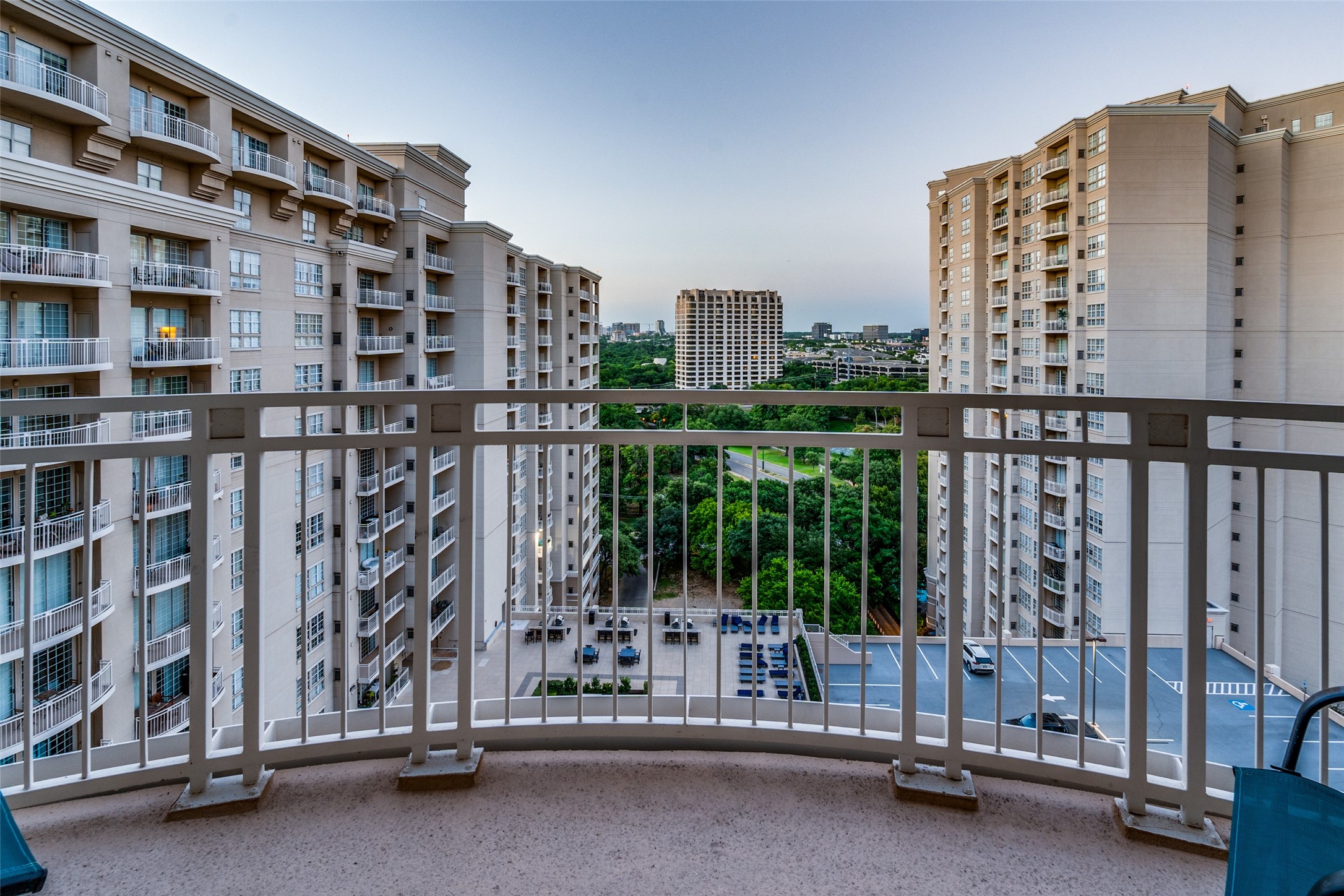3225 Turtle Creek Boulevard 1417