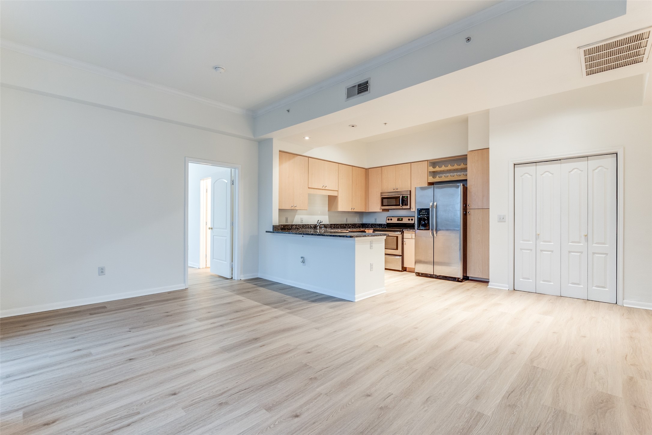 3225 Turtle Creek Boulevard 1417