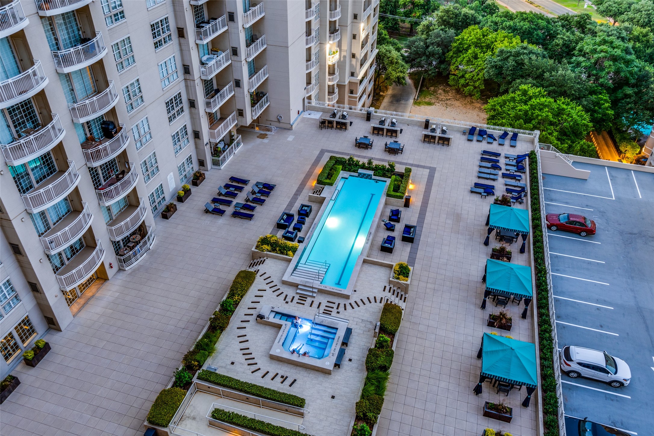 3225 Turtle Creek Boulevard 1417