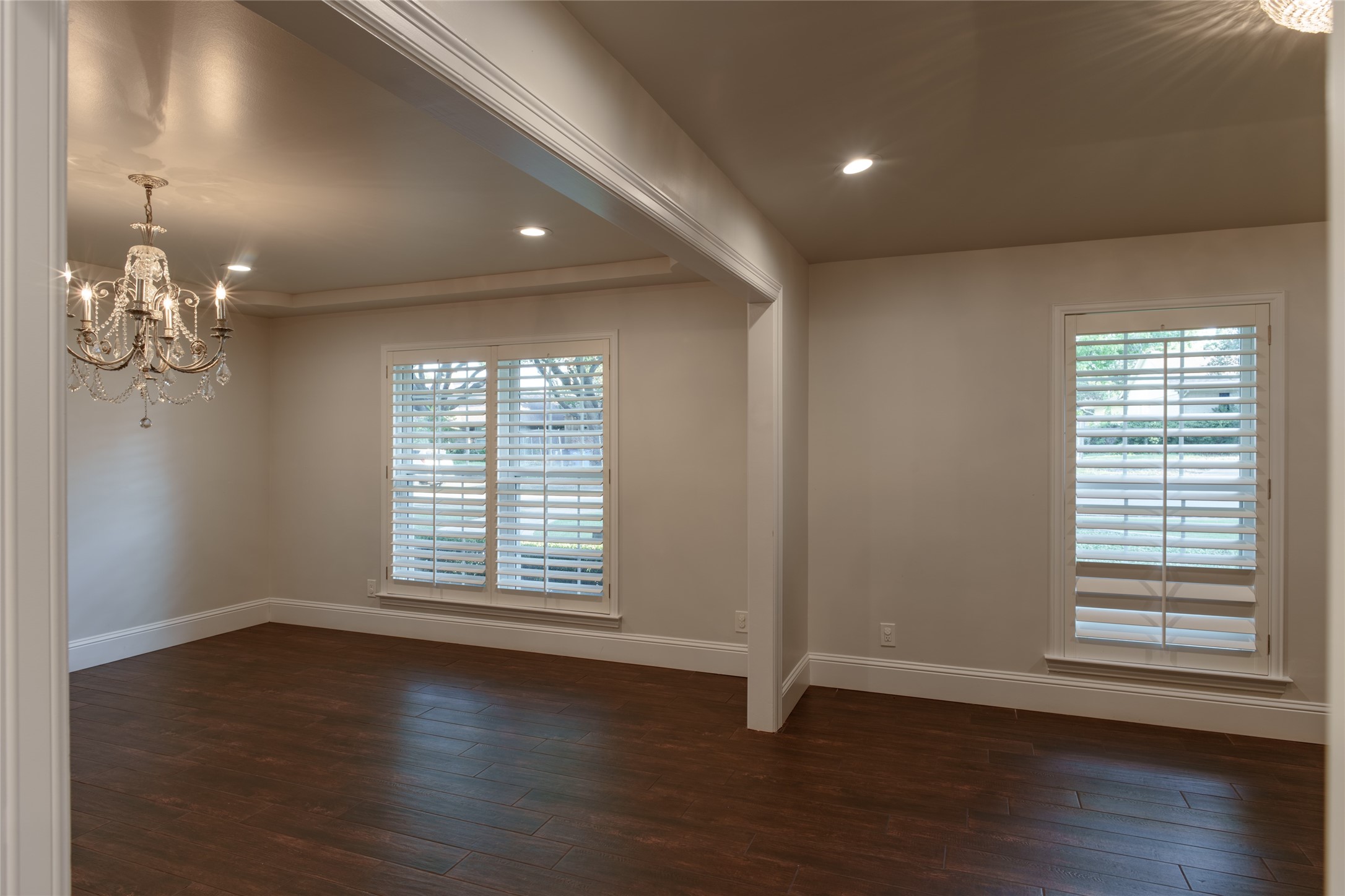 7363 Meadow Oaks Drive