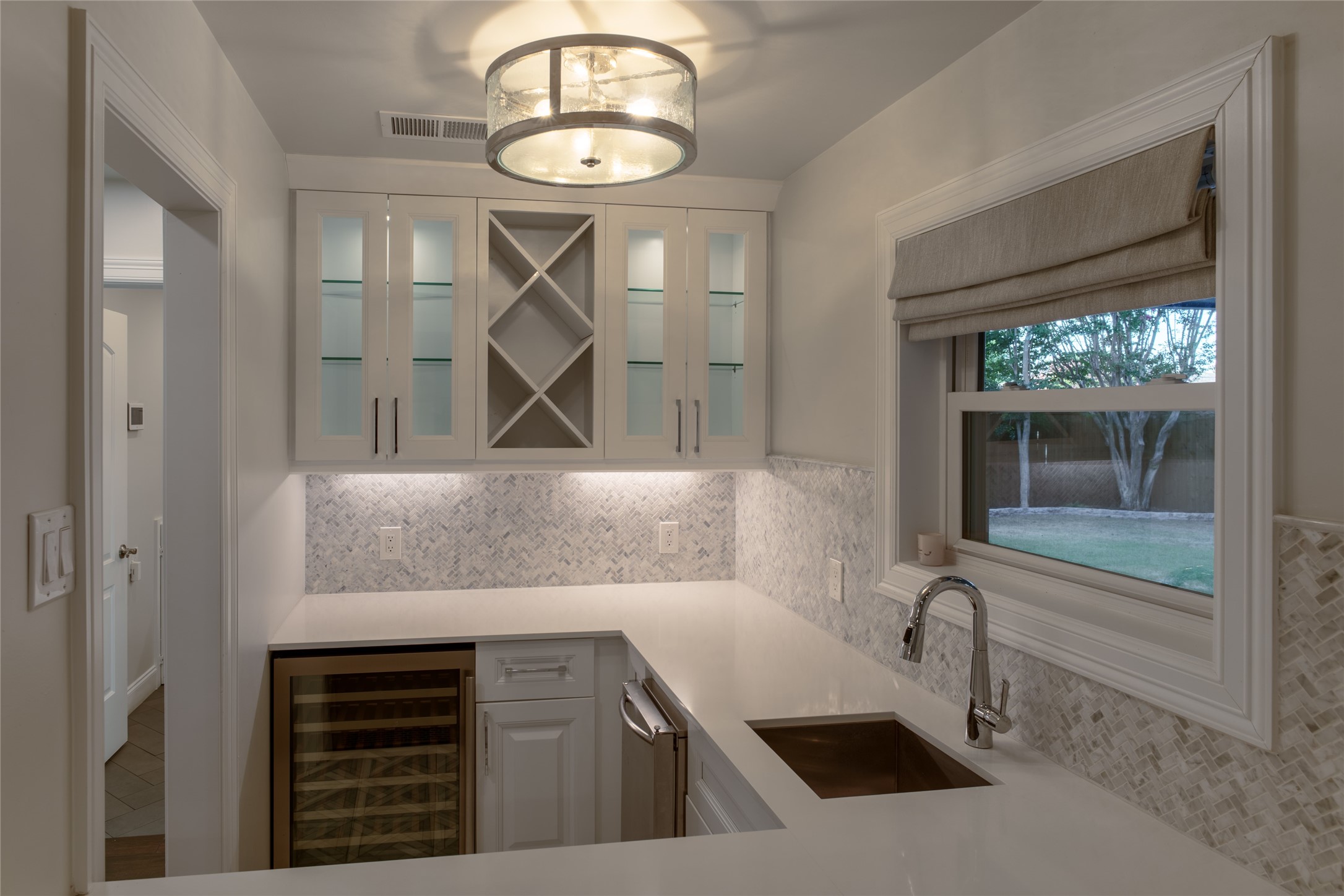 7363 Meadow Oaks Drive
