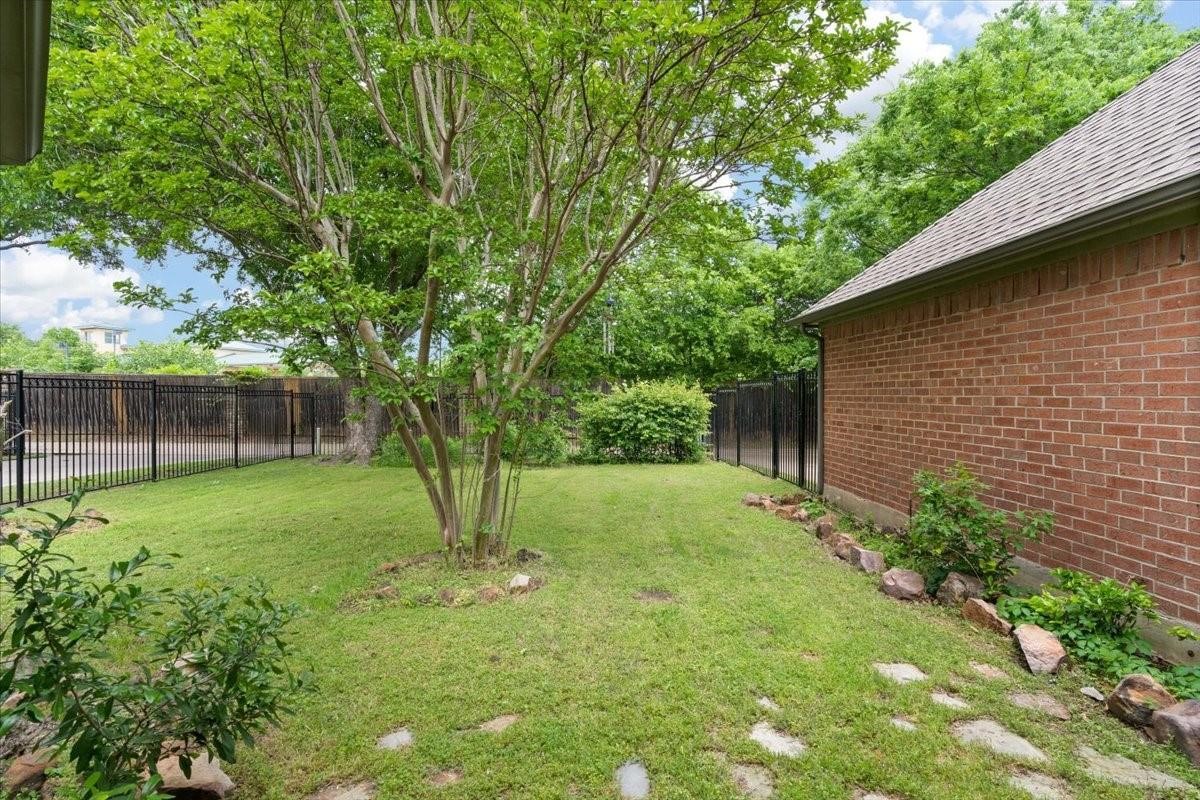 1314 San Mateo Drive