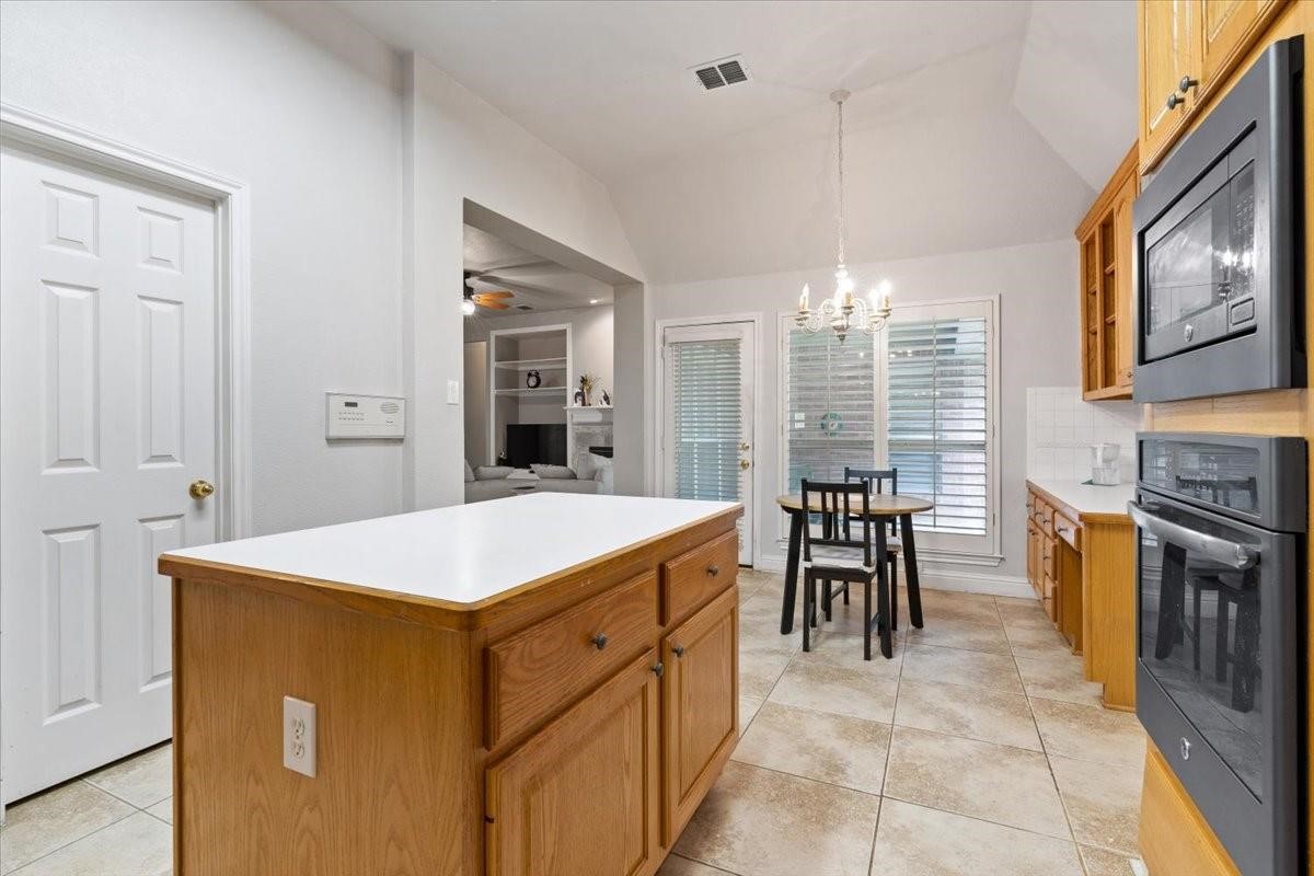 1314 San Mateo Drive