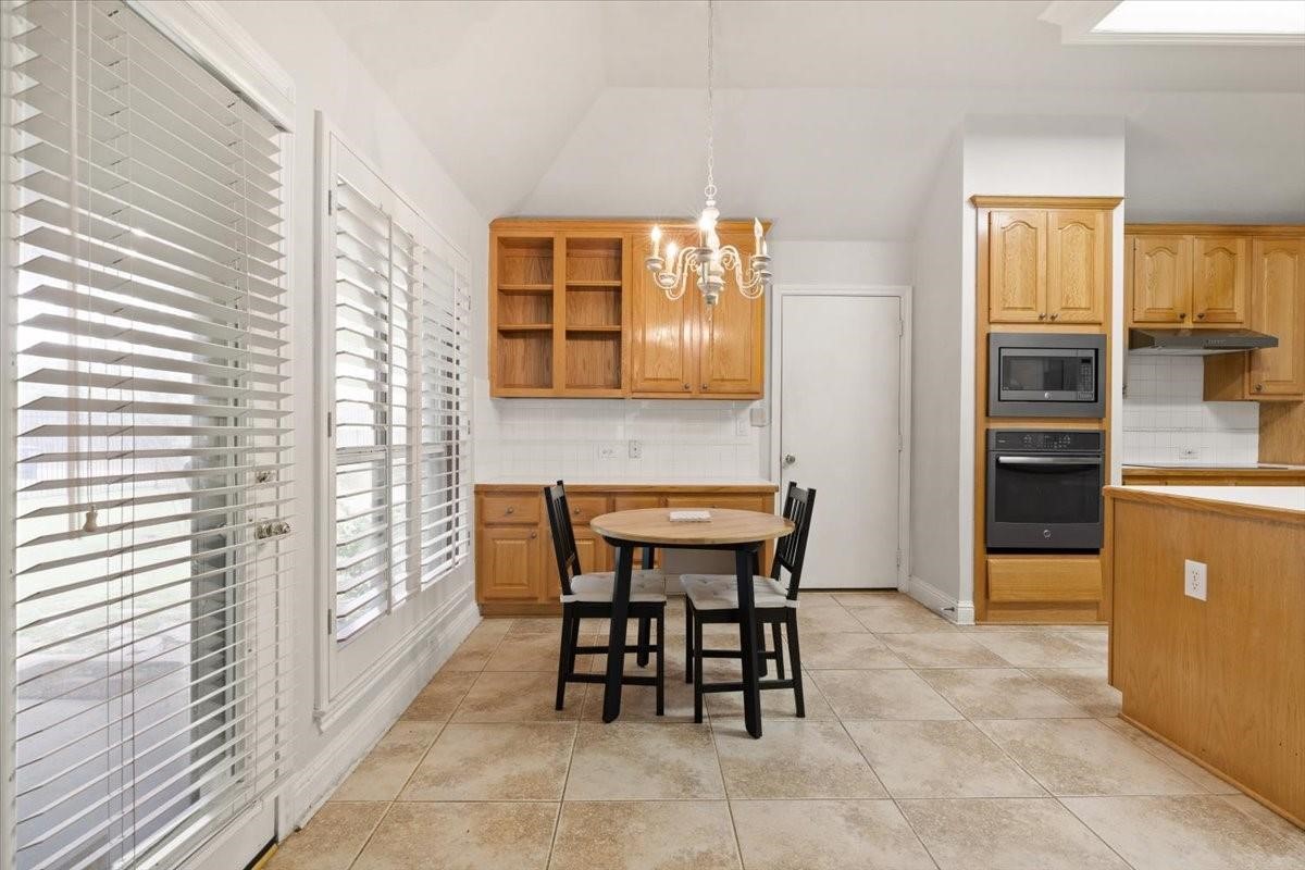 1314 San Mateo Drive