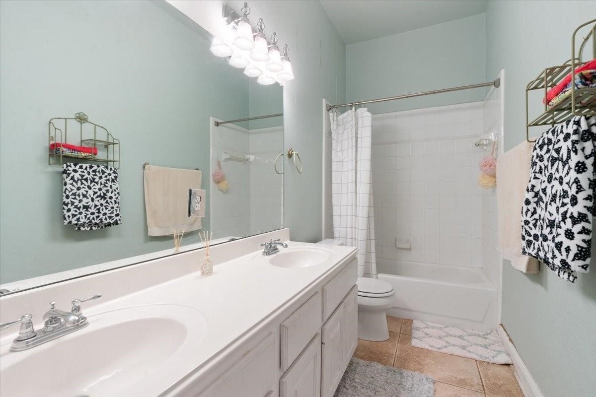 1314 San Mateo Drive