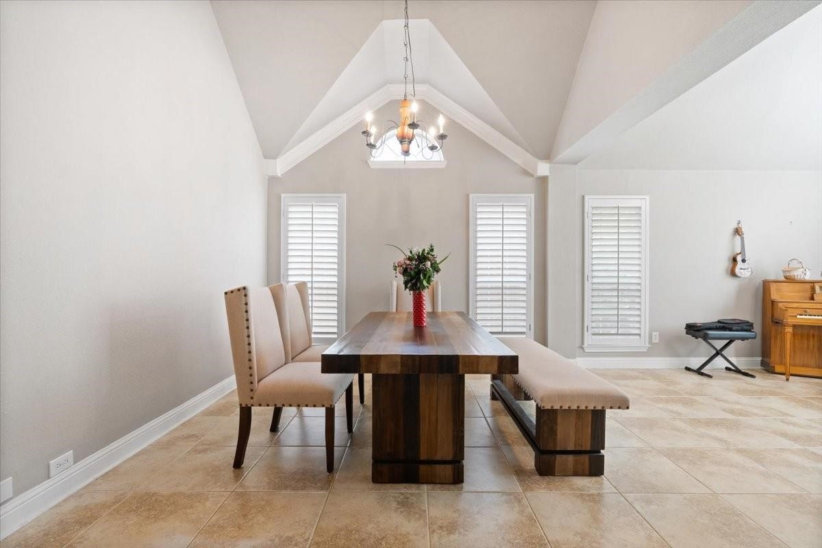 1314 San Mateo Drive