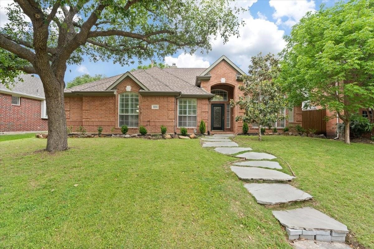 1314 San Mateo Drive