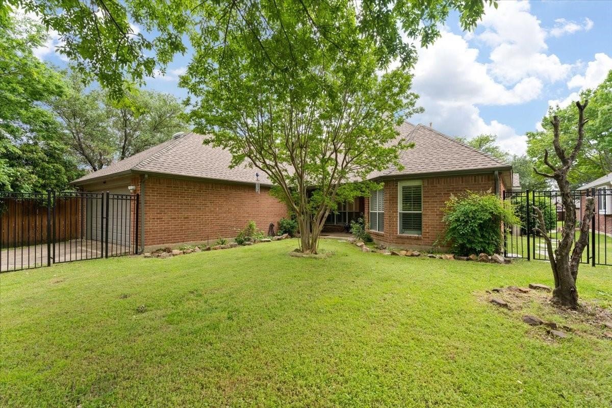 1314 San Mateo Drive