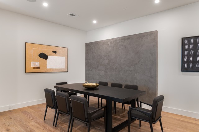 220 Sunset Point Trail