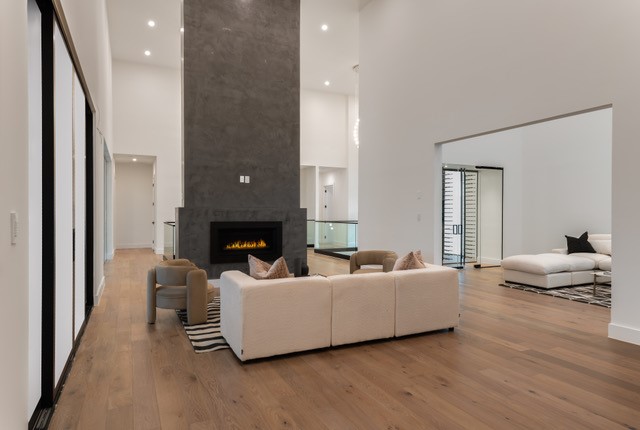 220 Sunset Point Trail