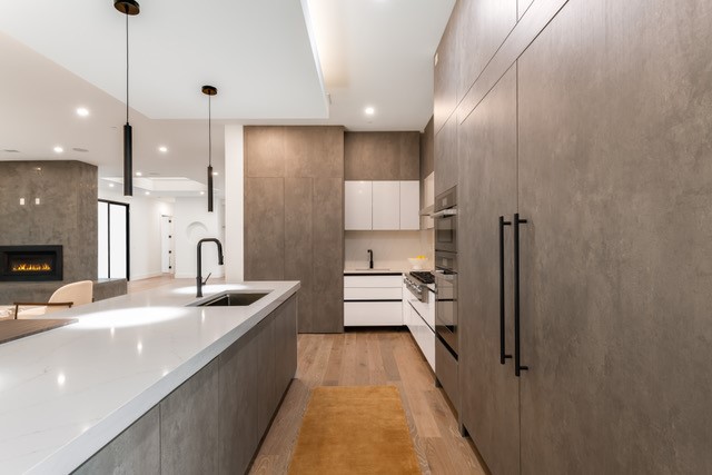 220 Sunset Point Trail