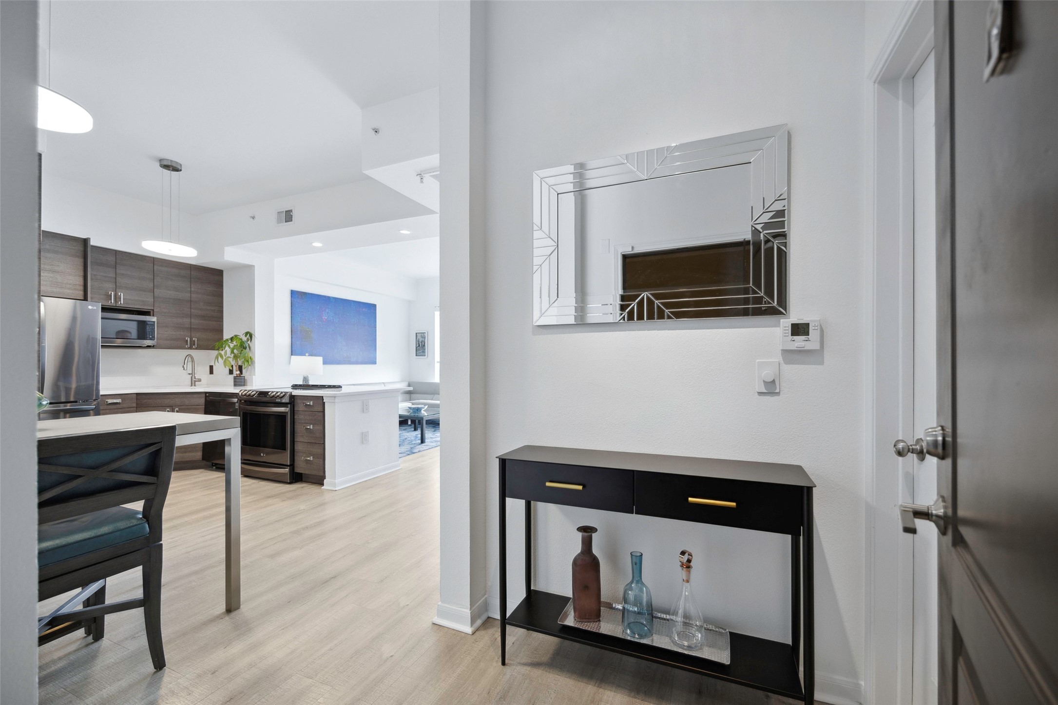 3225 Turtle Creek Boulevard 1112