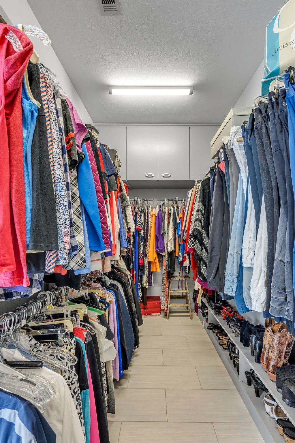 5958 Club Oaks Circle