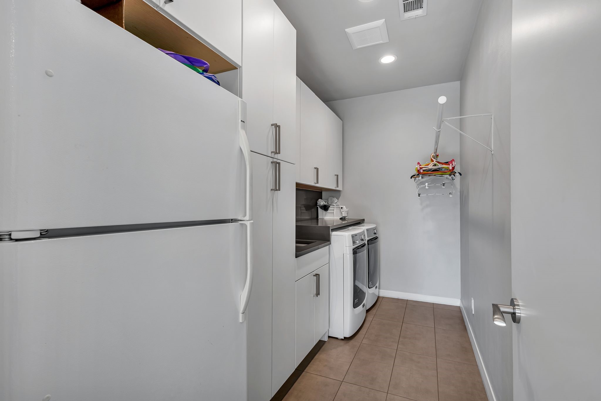 5958 Club Oaks Circle