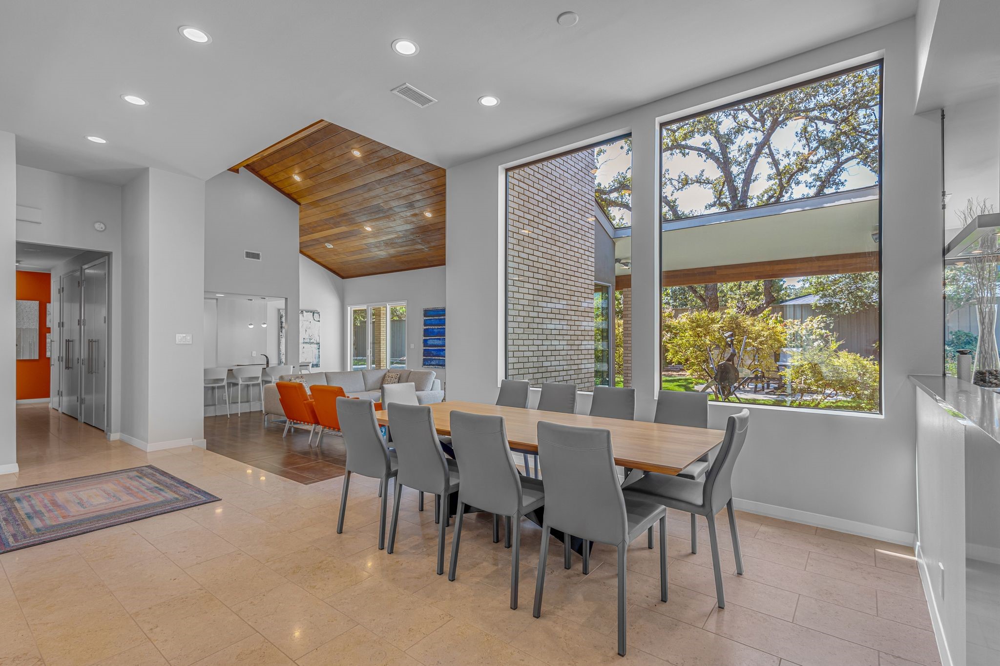 5958 Club Oaks Circle