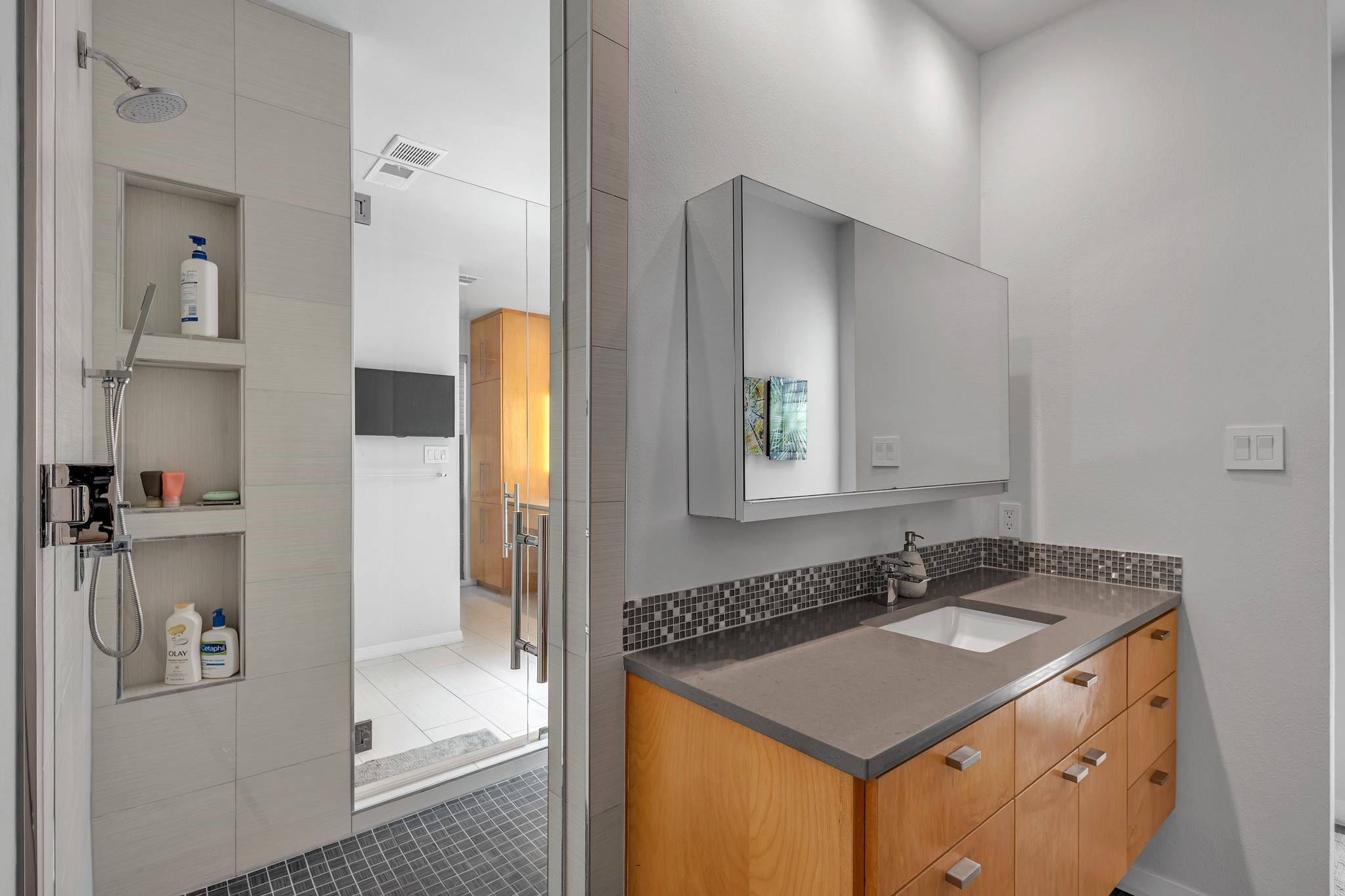 5958 Club Oaks Circle