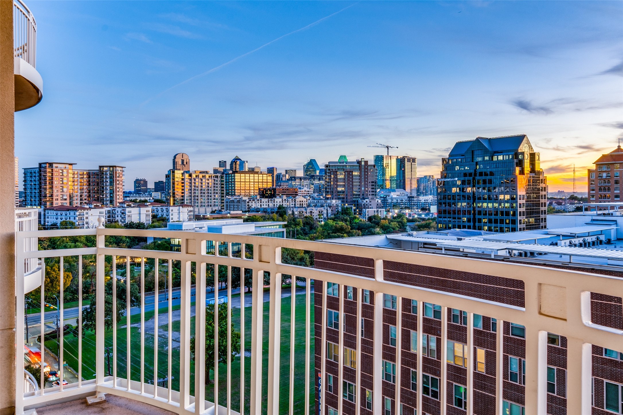 3225 Turtle Creek Boulevard 920