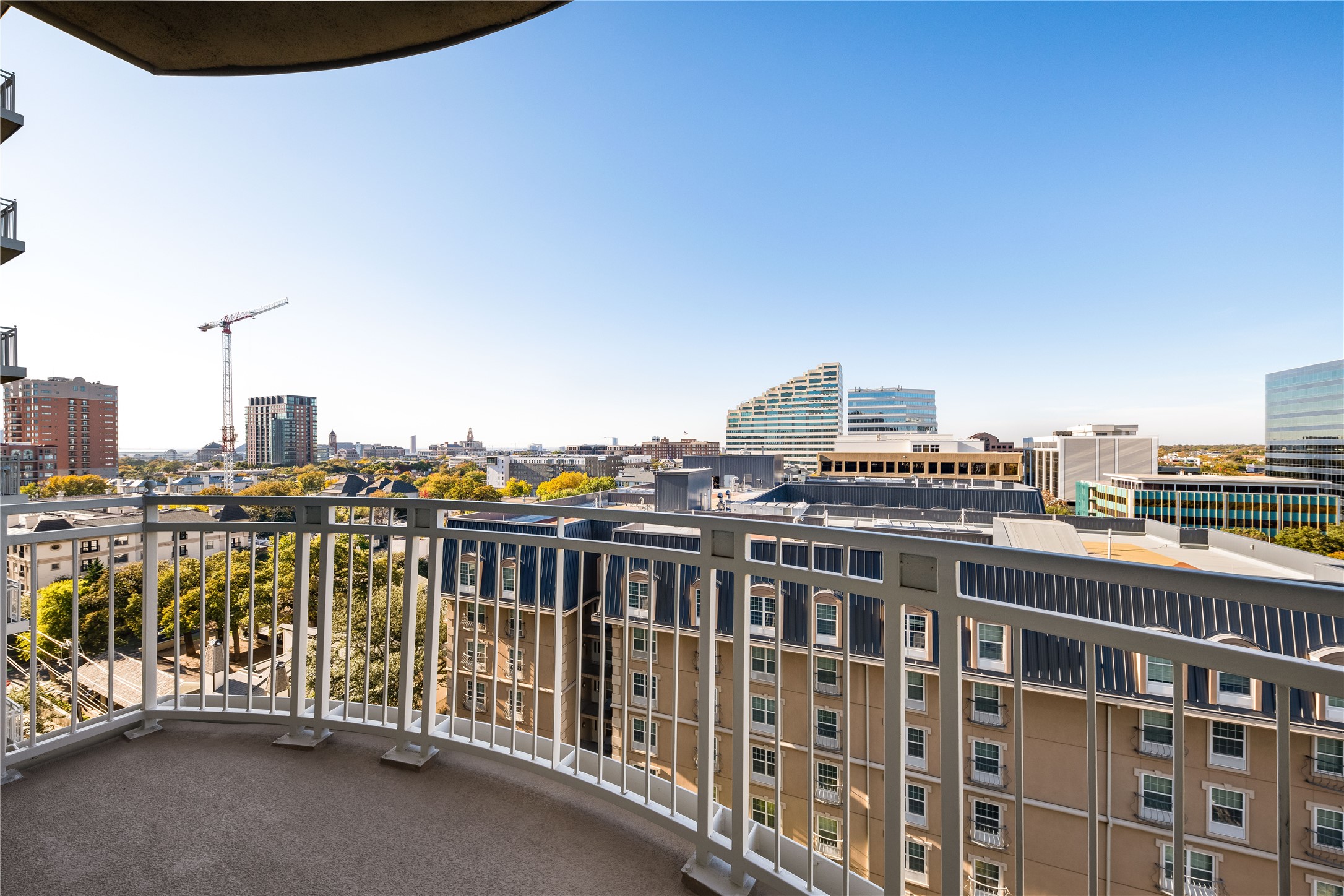 3225 Turtle Creek Boulevard 1046