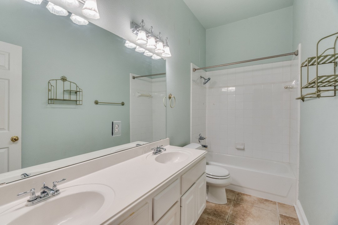 1314 San Mateo Drive