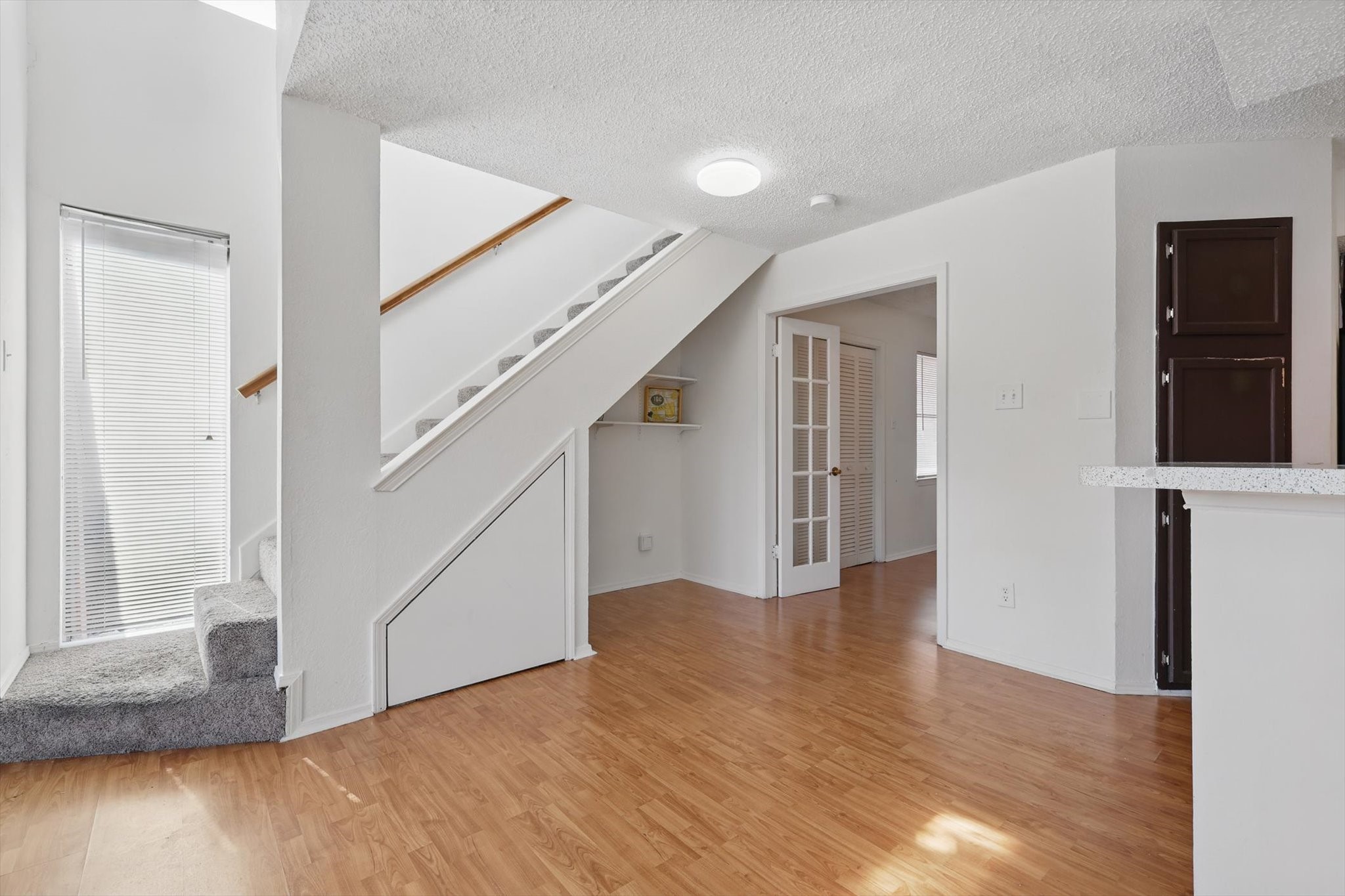 9813 Walnut Street 205