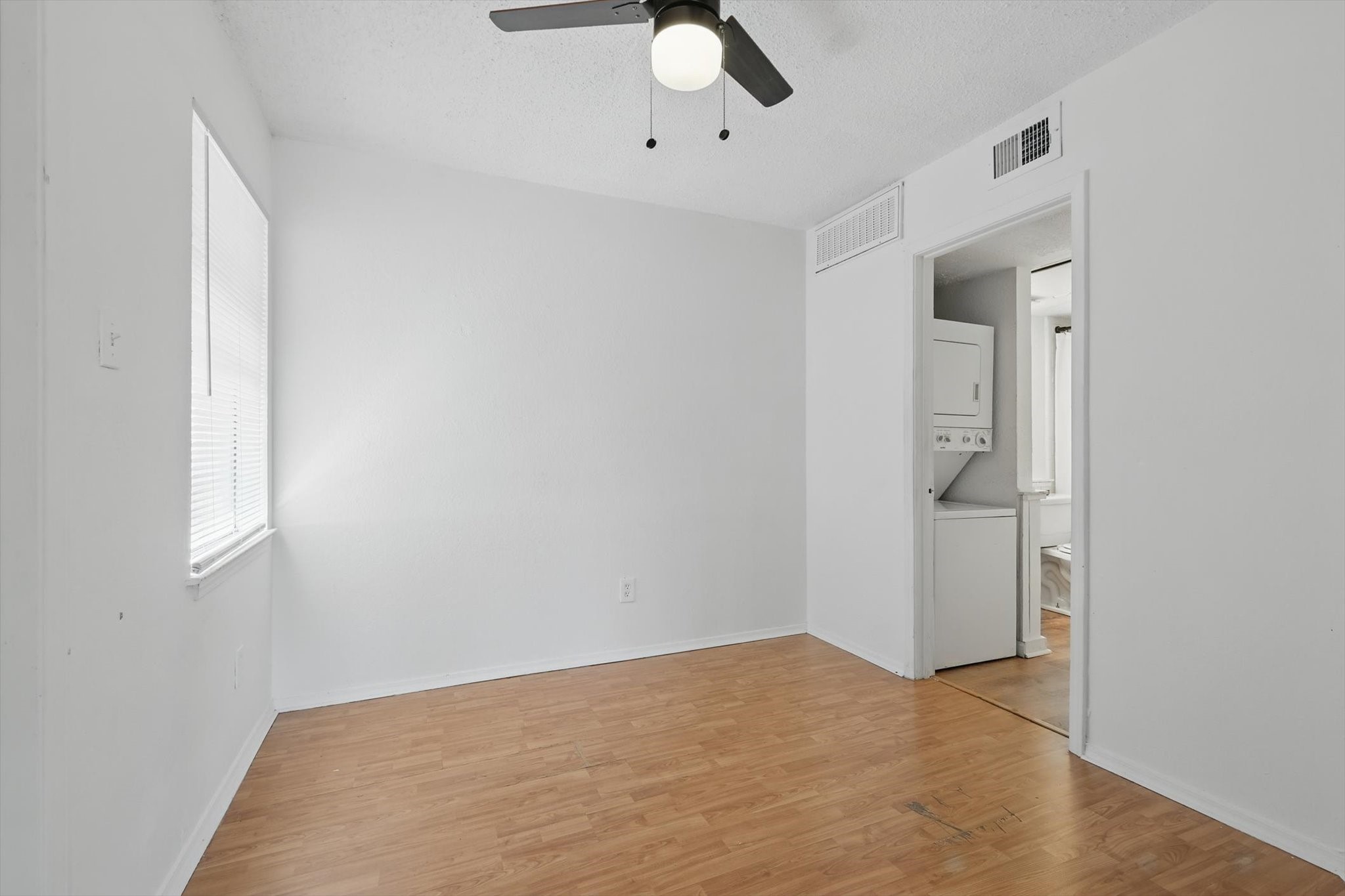 9813 Walnut Street 205