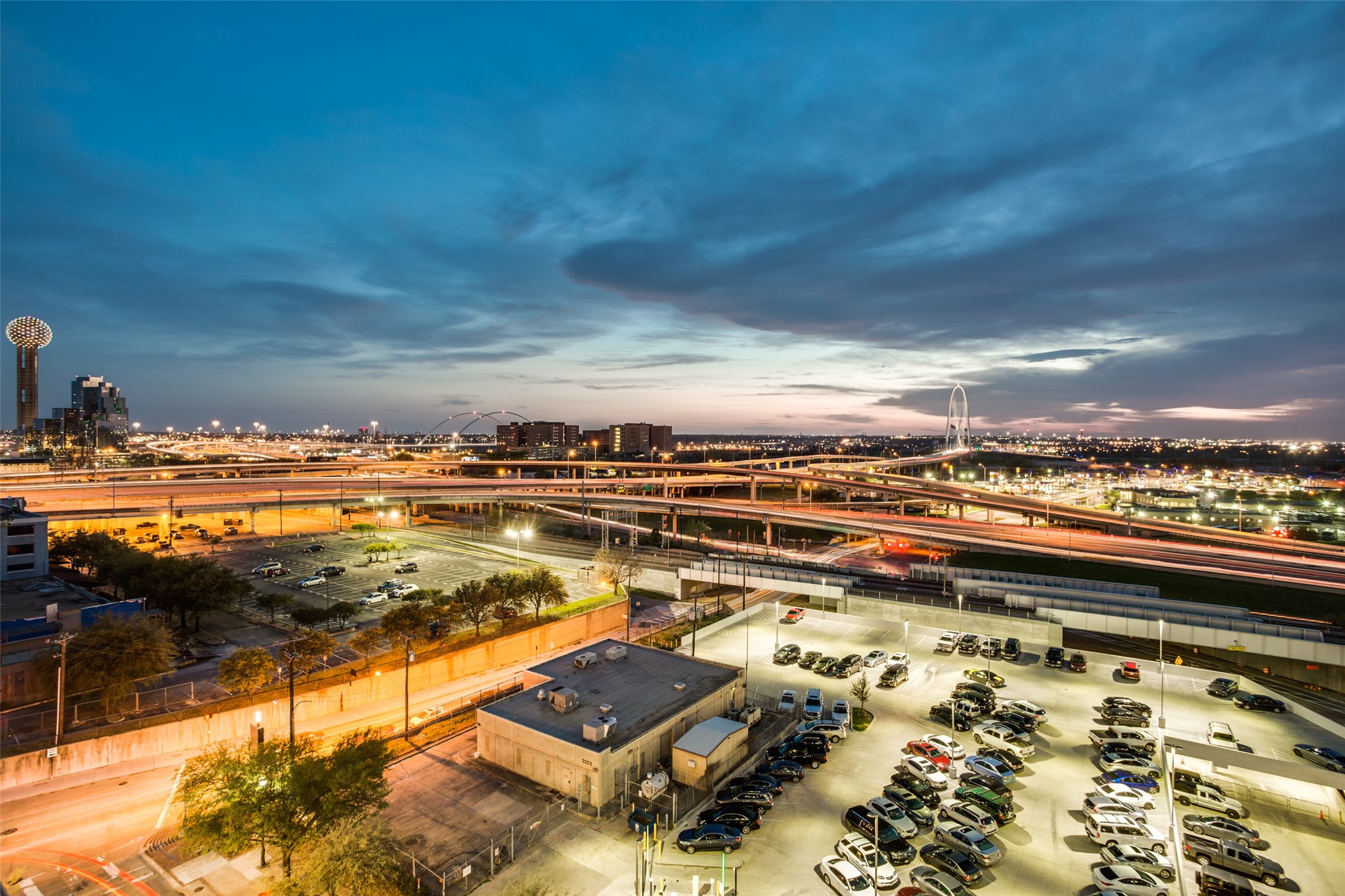 2200 Victory Avenue 806